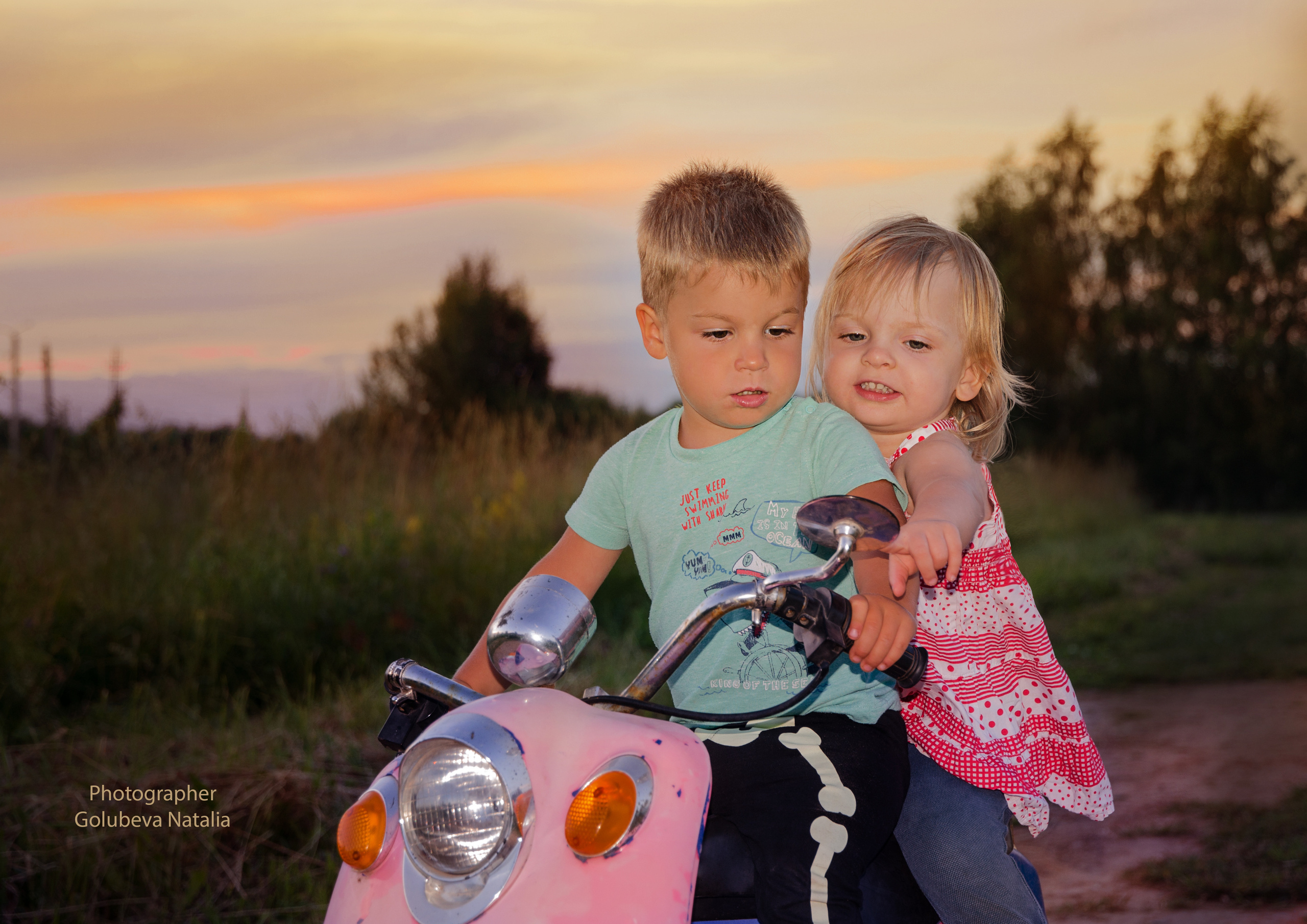 Лето. Семейный и детский фотограф в детских садах и школах