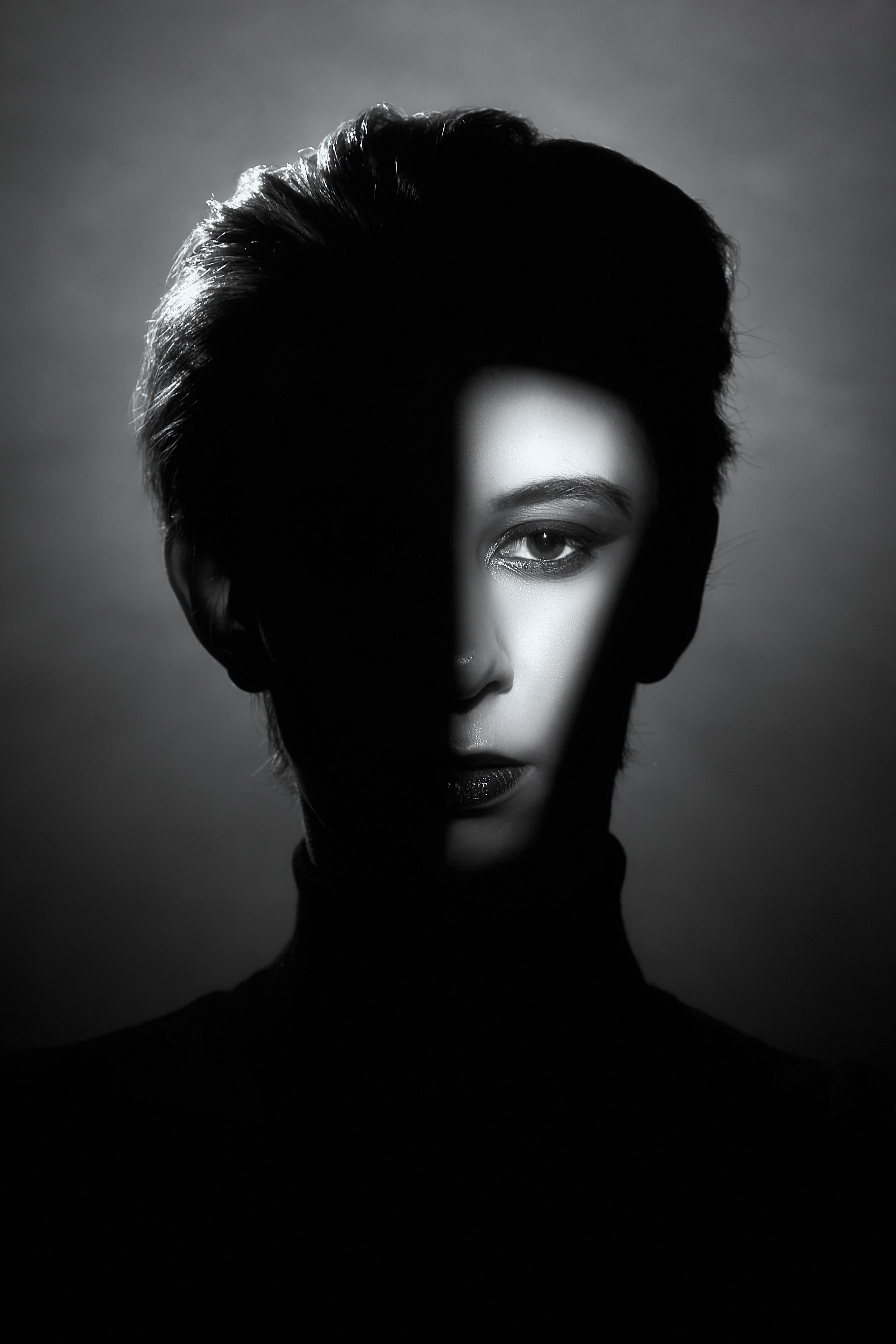 Оффлайн курс в студии RoRo по творческой съёмке. Фотограф Яковлев Роман — Красноярск