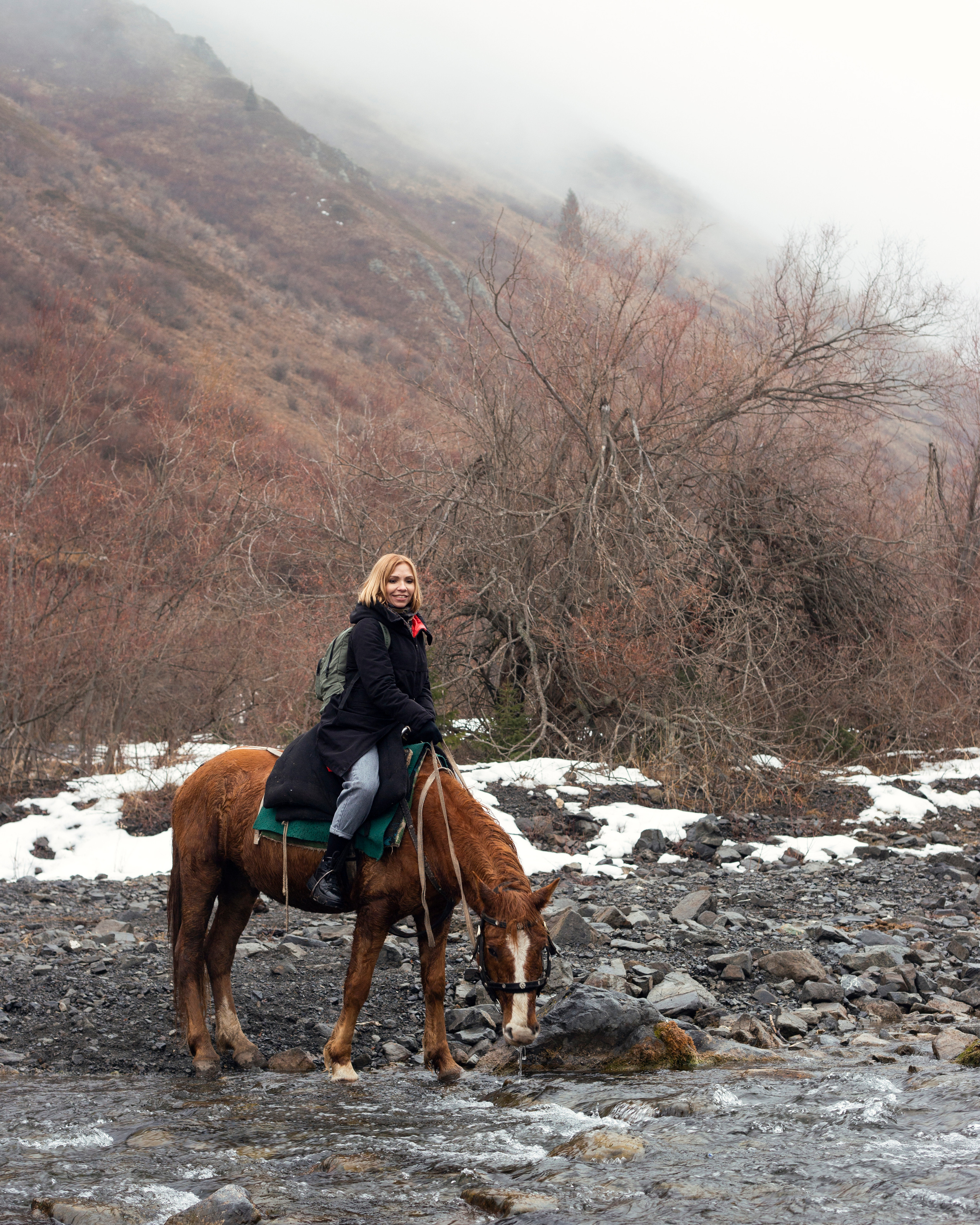 Индивидуальная съемка в горах Алматы. Свадебный и контент фотограф в Новосибирске Еремин Александр
