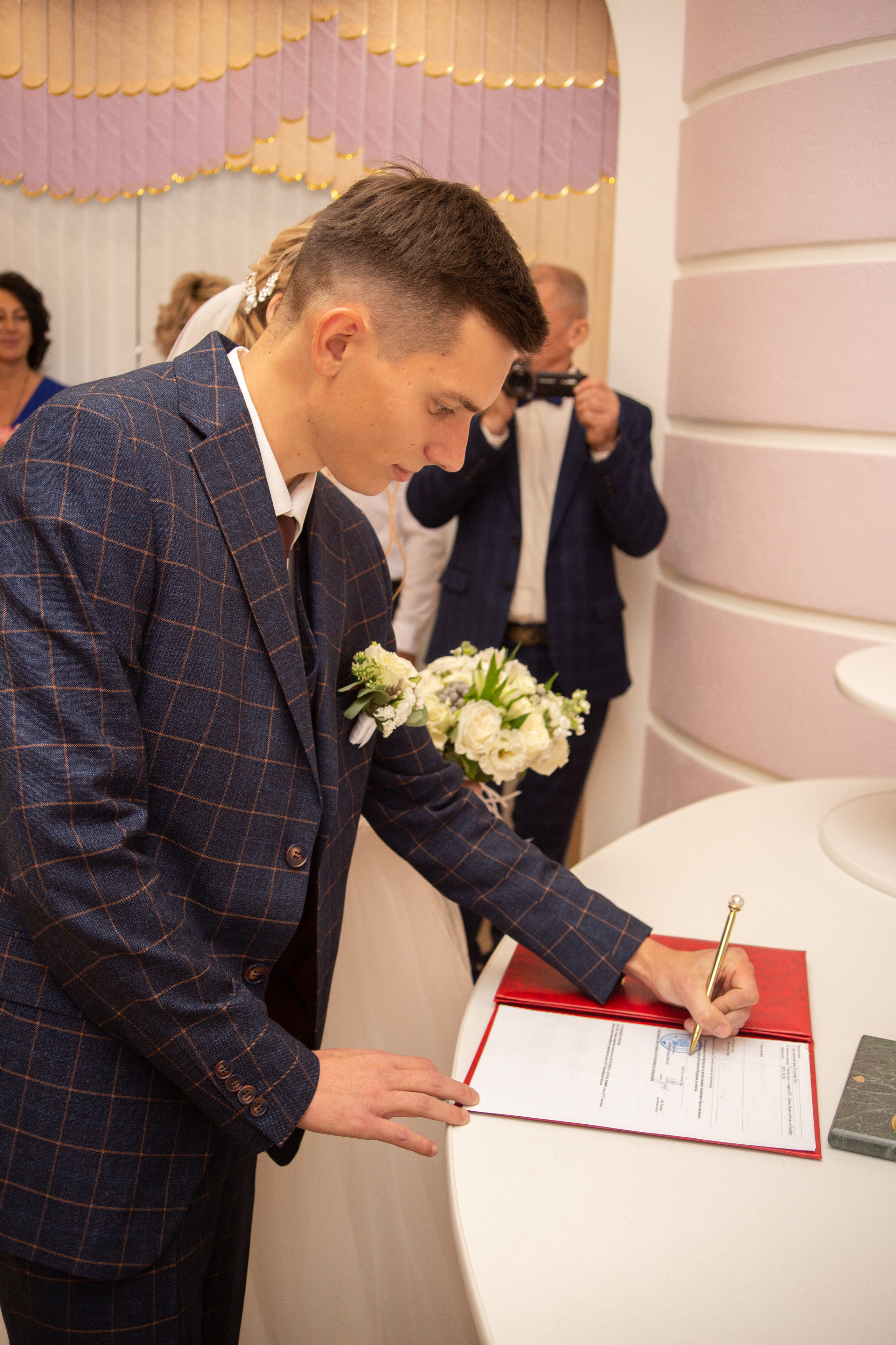 Анатолий & Анастасия. Свадебный и контент фотограф в Новосибирске Еремин Александр