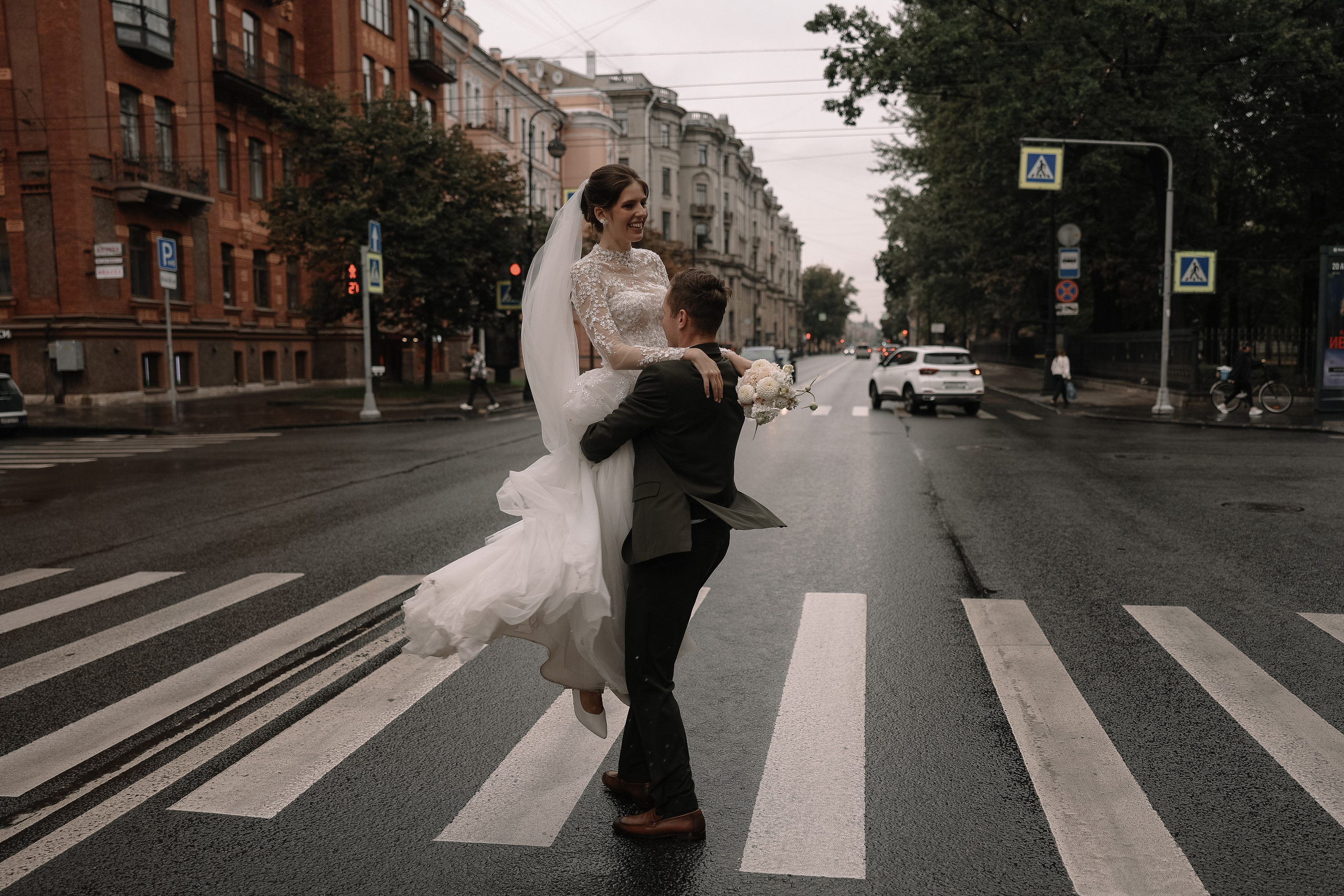 Под дождём. Свадебный и семейный Фотограф Денис Кошель