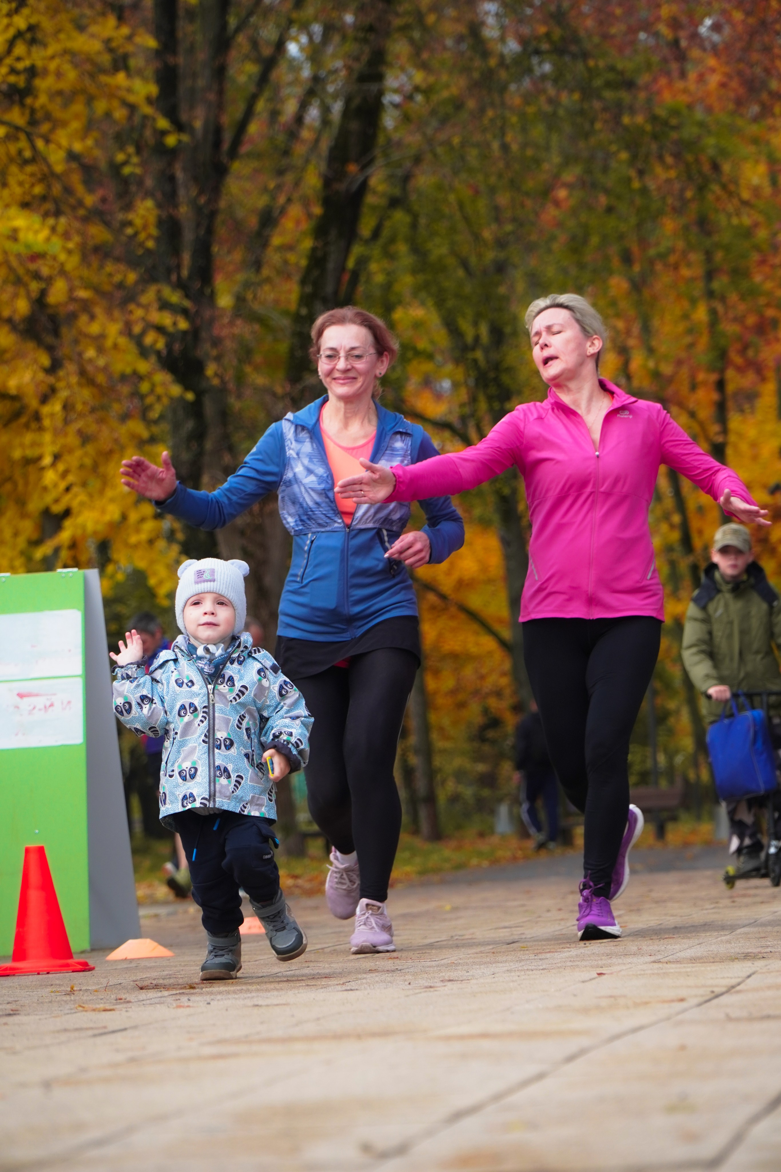 5 вёрст Наташинский 11 октября 2025. Роман Капилюшов. Бег. Фото. Видео. г. Люберцы