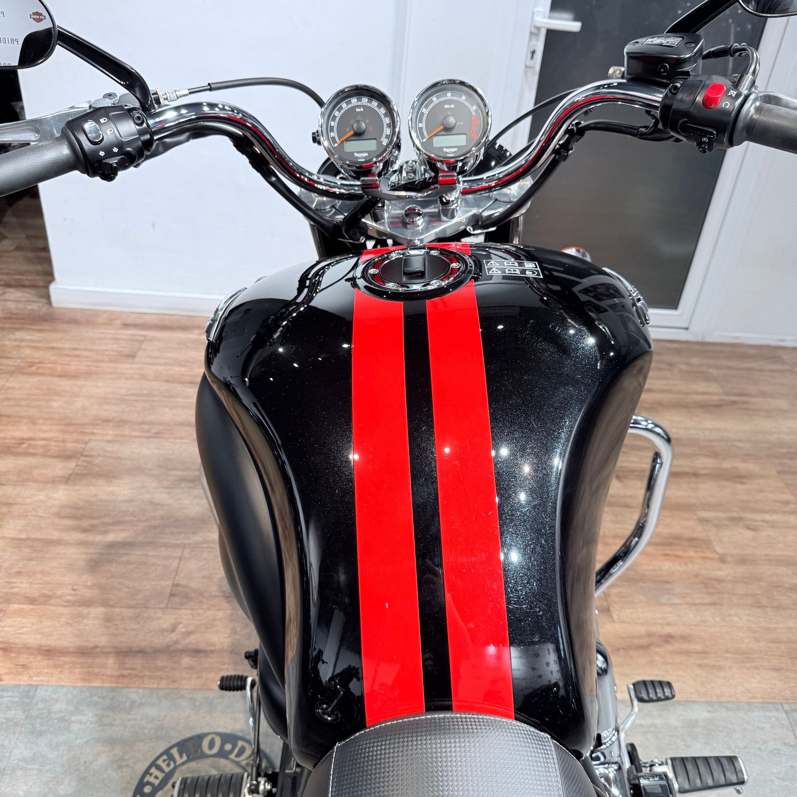 Купить Triumph 2017 Rocket III Roadster — подробнее на сайте. Hello Davidson, Москва. Только хорошие мотоциклы…