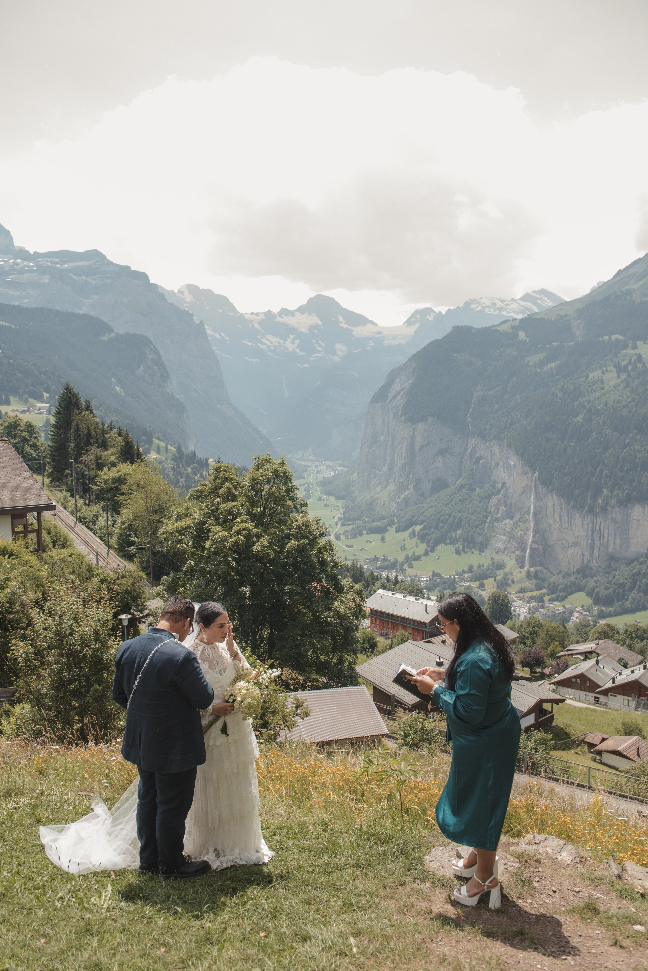 Berta & Orlando (Lauterbrunnen, Switzerland). Photographer in Interlaken area