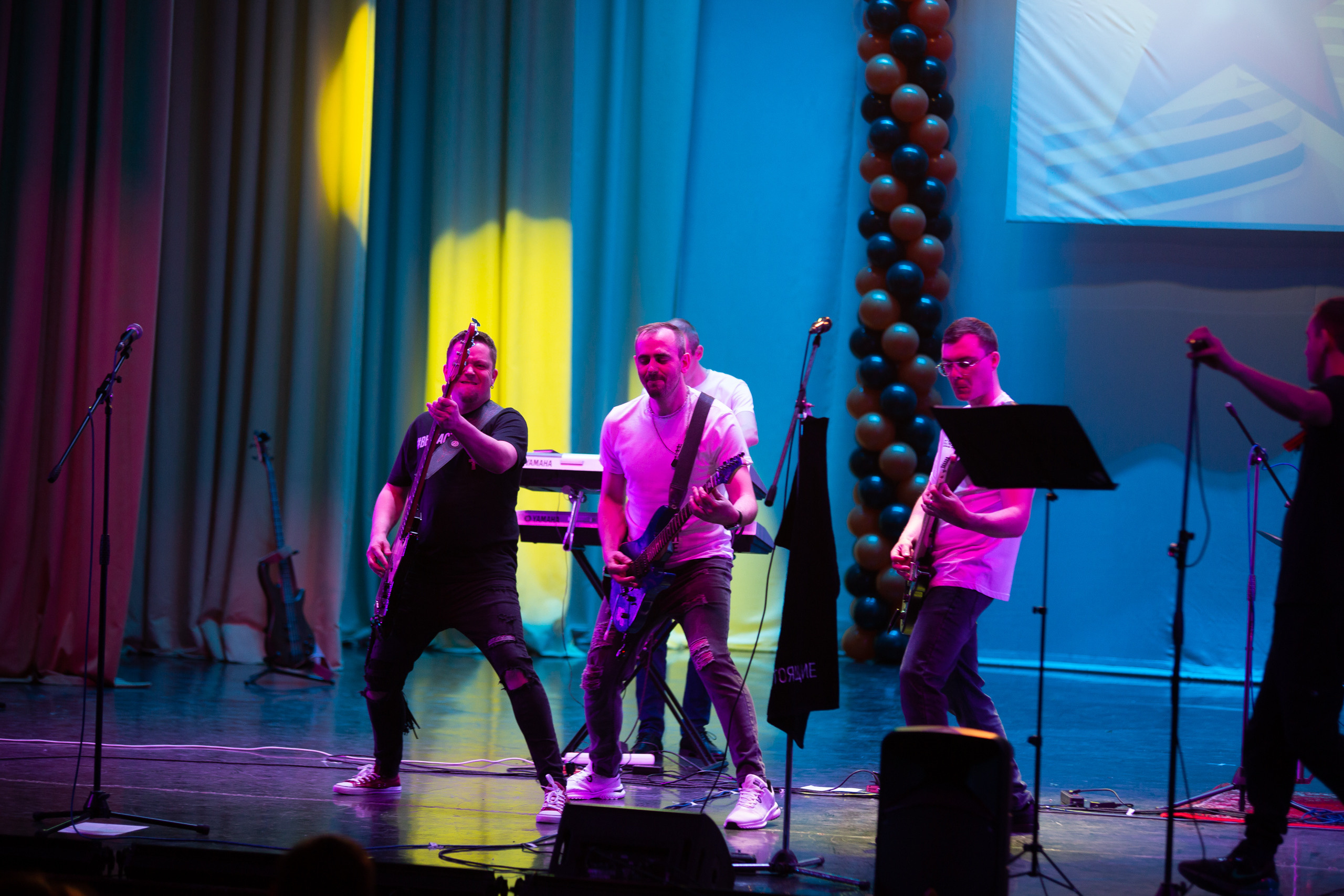 КОНЦЕРТ 9 МАЯ — " НАСТОЯЩЕЕ «,» ВРЕМЯ ". Профессиональный фотограф в Мценске и Орловской области