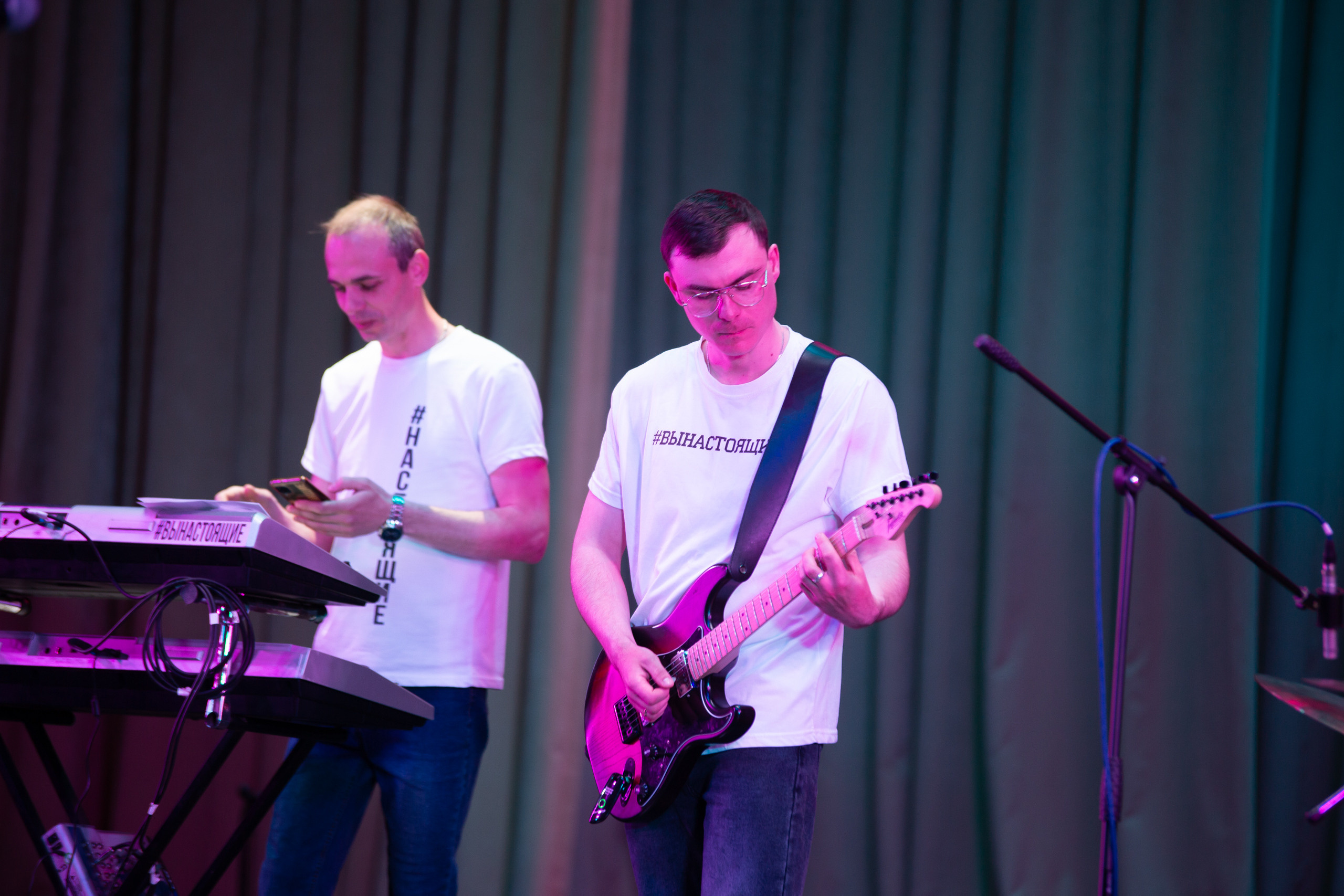 КОНЦЕРТ 9 МАЯ — " НАСТОЯЩЕЕ «,» ВРЕМЯ ". Профессиональный фотограф в Мценске и Орловской области