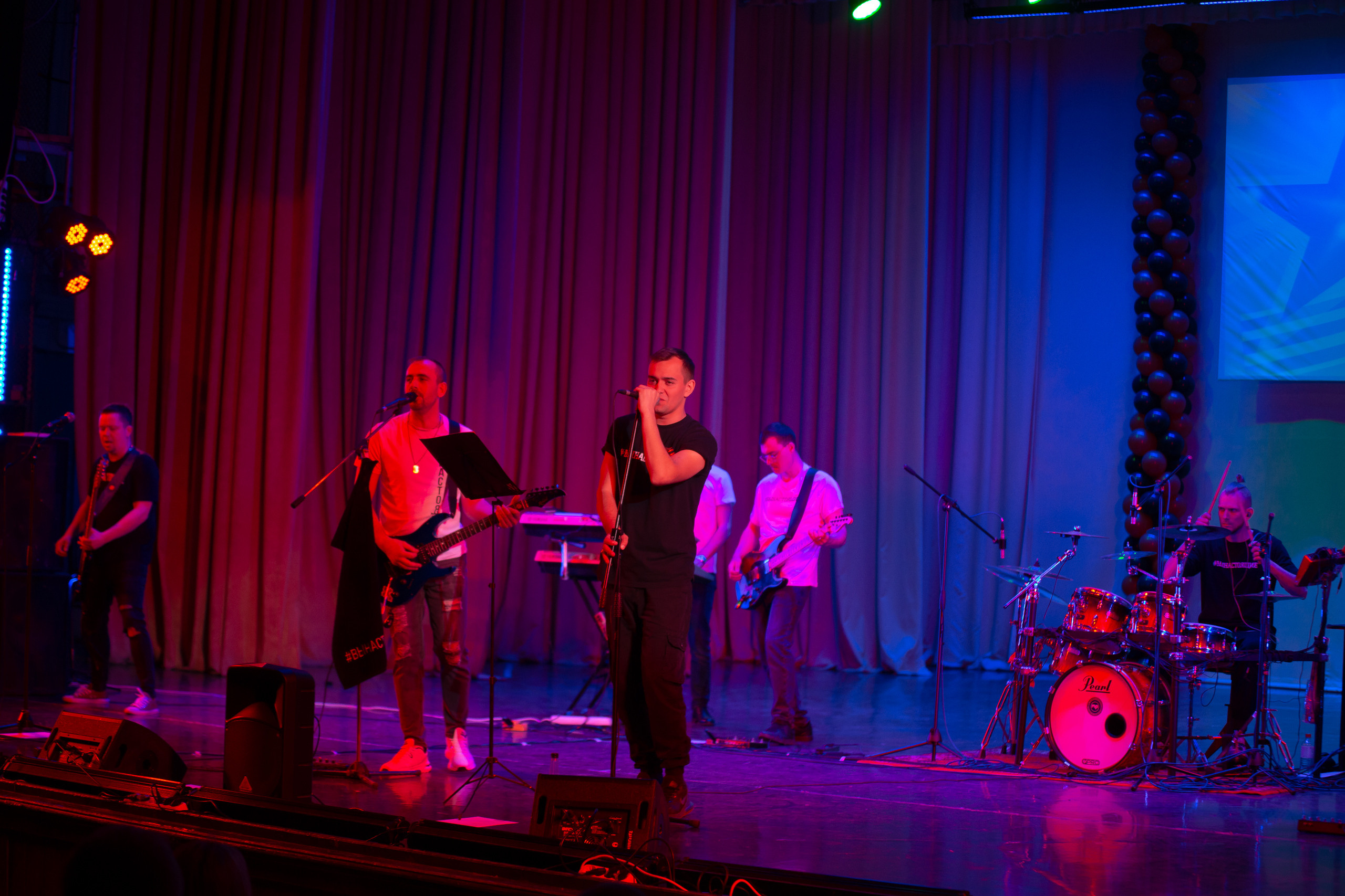 КОНЦЕРТ 9 МАЯ — " НАСТОЯЩЕЕ «,» ВРЕМЯ ". Профессиональный фотограф в Мценске и Орловской области