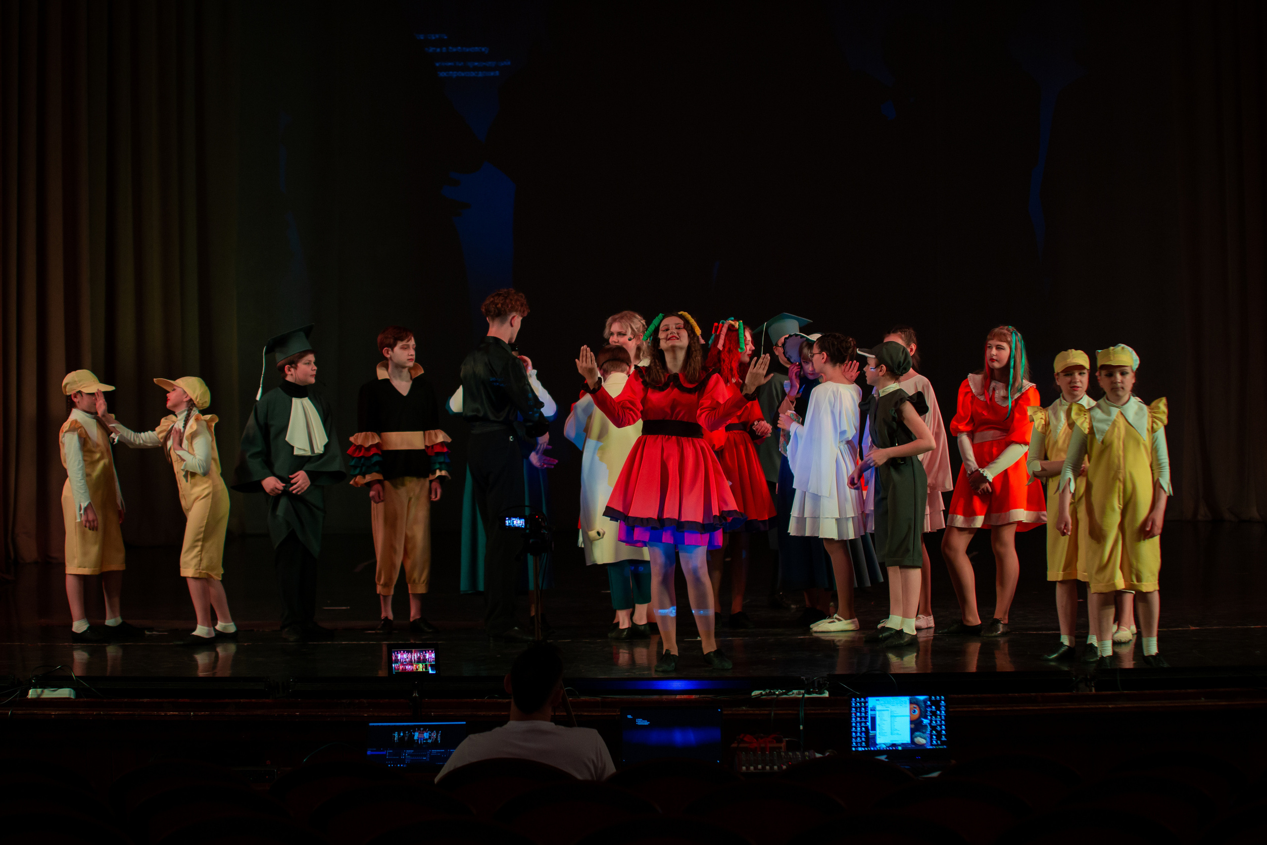 Театр-студия «ОК"ФАНТАЗИЯ» Премьера сказки „ДИКИЙ“. Профессиональный фотограф в Мценске и Орловской области