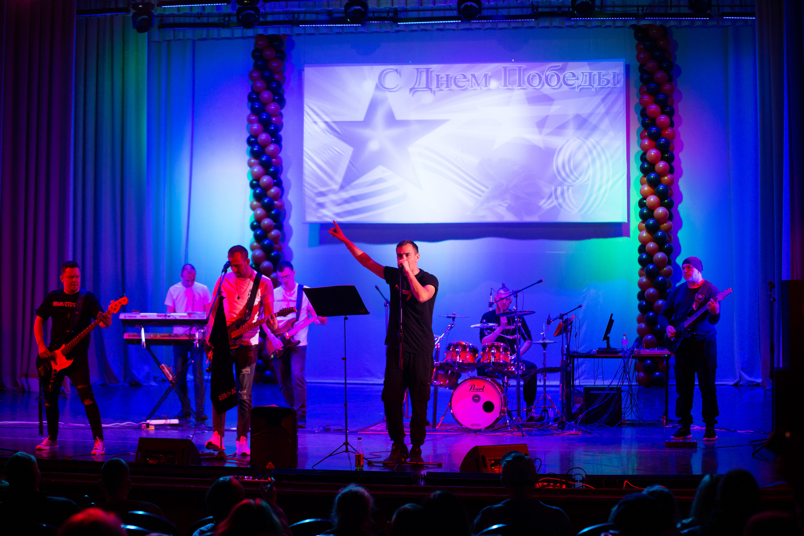 КОНЦЕРТ 9 МАЯ — " НАСТОЯЩЕЕ «,» ВРЕМЯ ". Профессиональный фотограф в Мценске и Орловской области