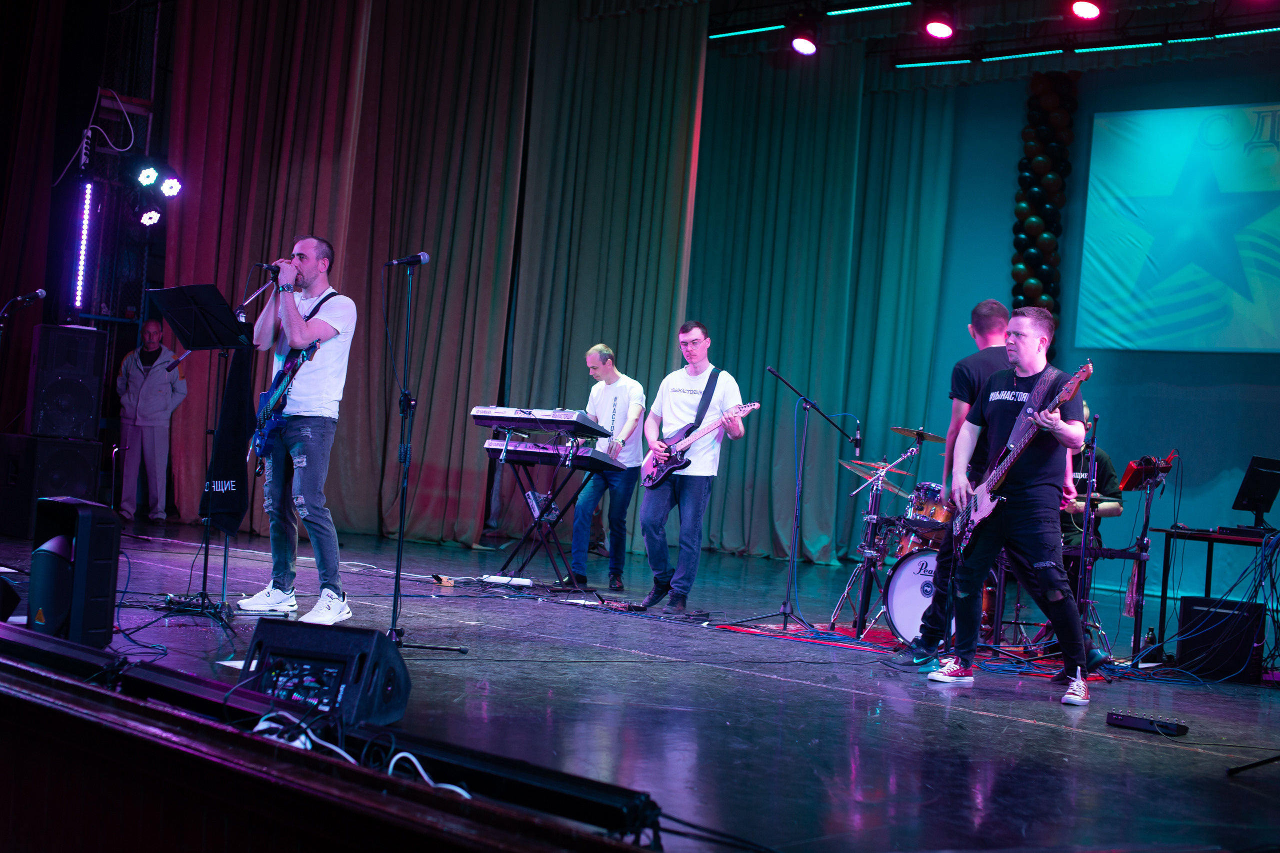 КОНЦЕРТ 9 МАЯ — " НАСТОЯЩЕЕ «,» ВРЕМЯ ". Профессиональный фотограф в Мценске и Орловской области