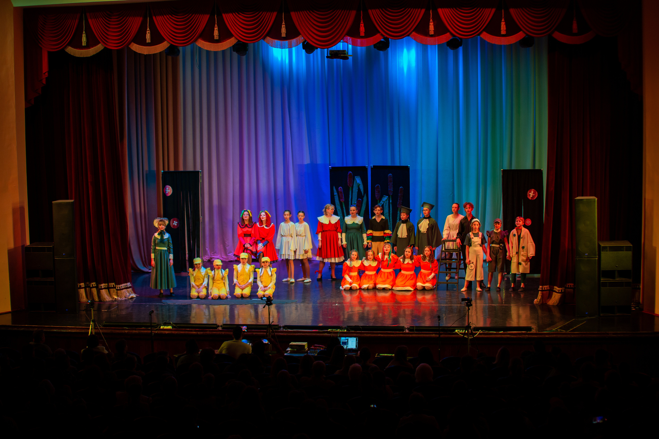 Театр-студия «ОК"ФАНТАЗИЯ» Премьера сказки „ДИКИЙ“. Профессиональный фотограф в Мценске и Орловской области