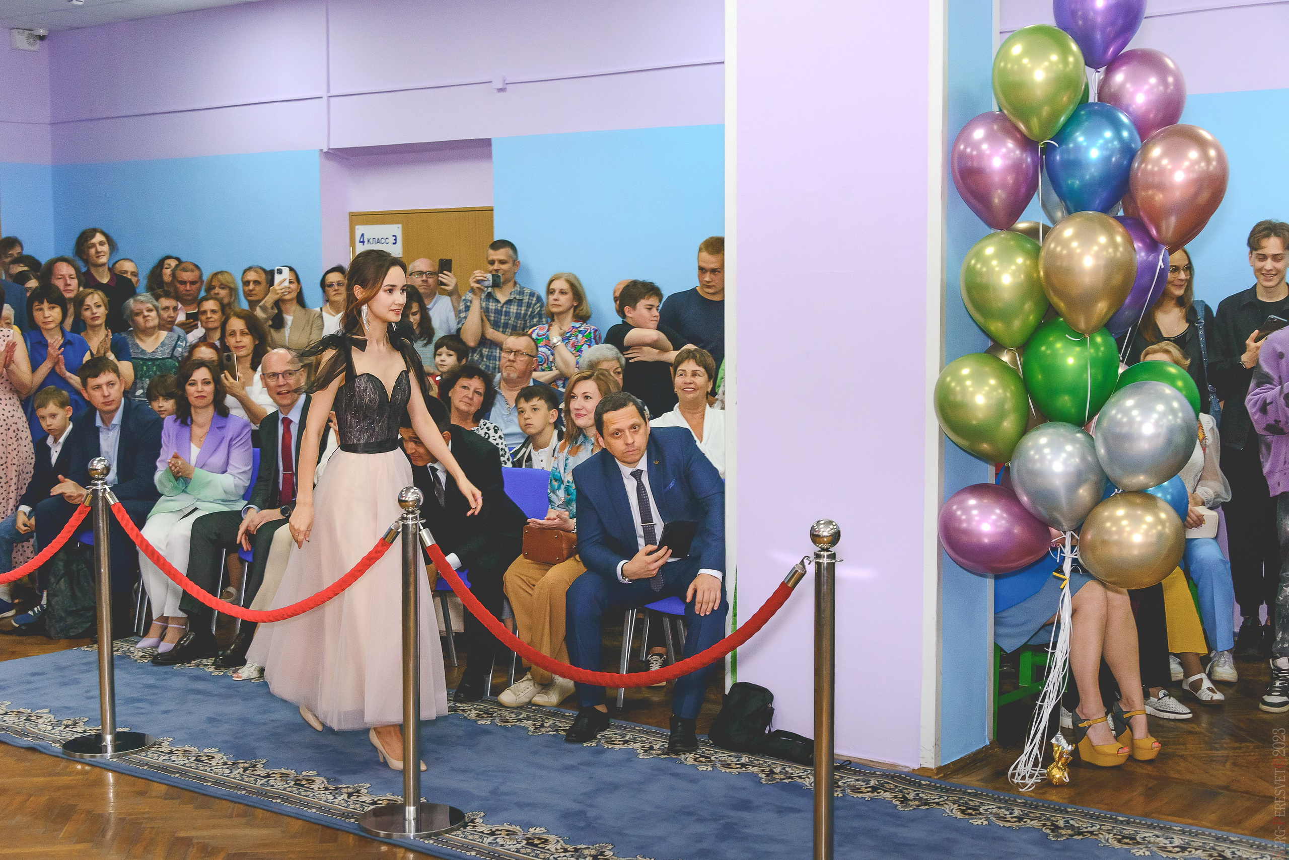 Выпускной 11 класс. Ваш фотограф на праздник в Москве, Раменском, Жуковском, Люберцах