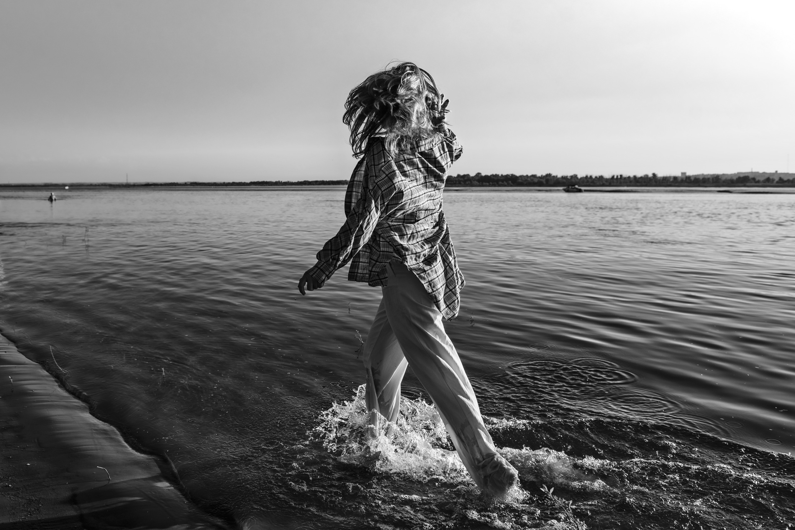 Ярослава. Спасибо за проявленный интерес к моему творчеству! Меня зовут Россохат