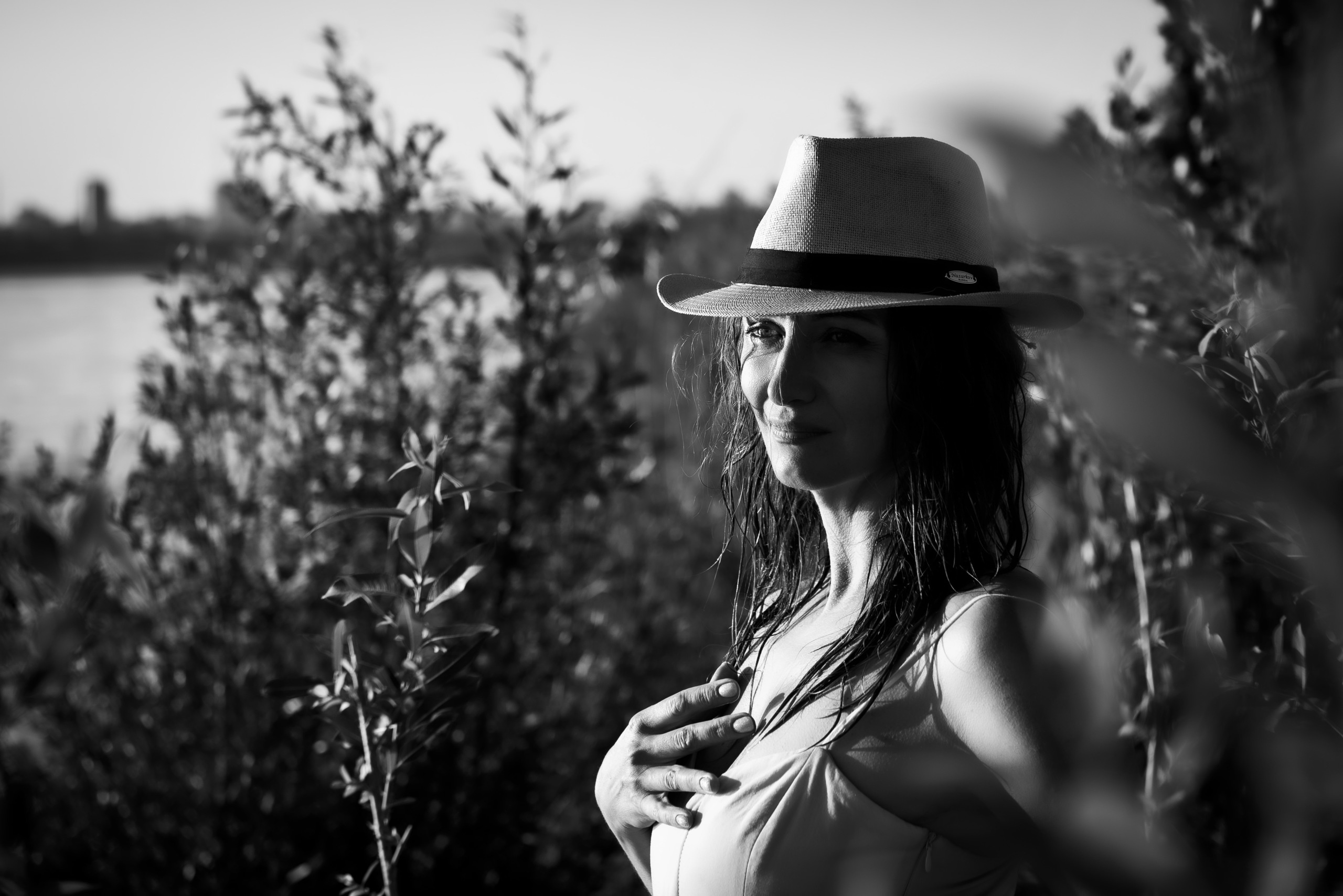 Ярослава. Спасибо за проявленный интерес к моему творчеству! Меня зовут Россохат