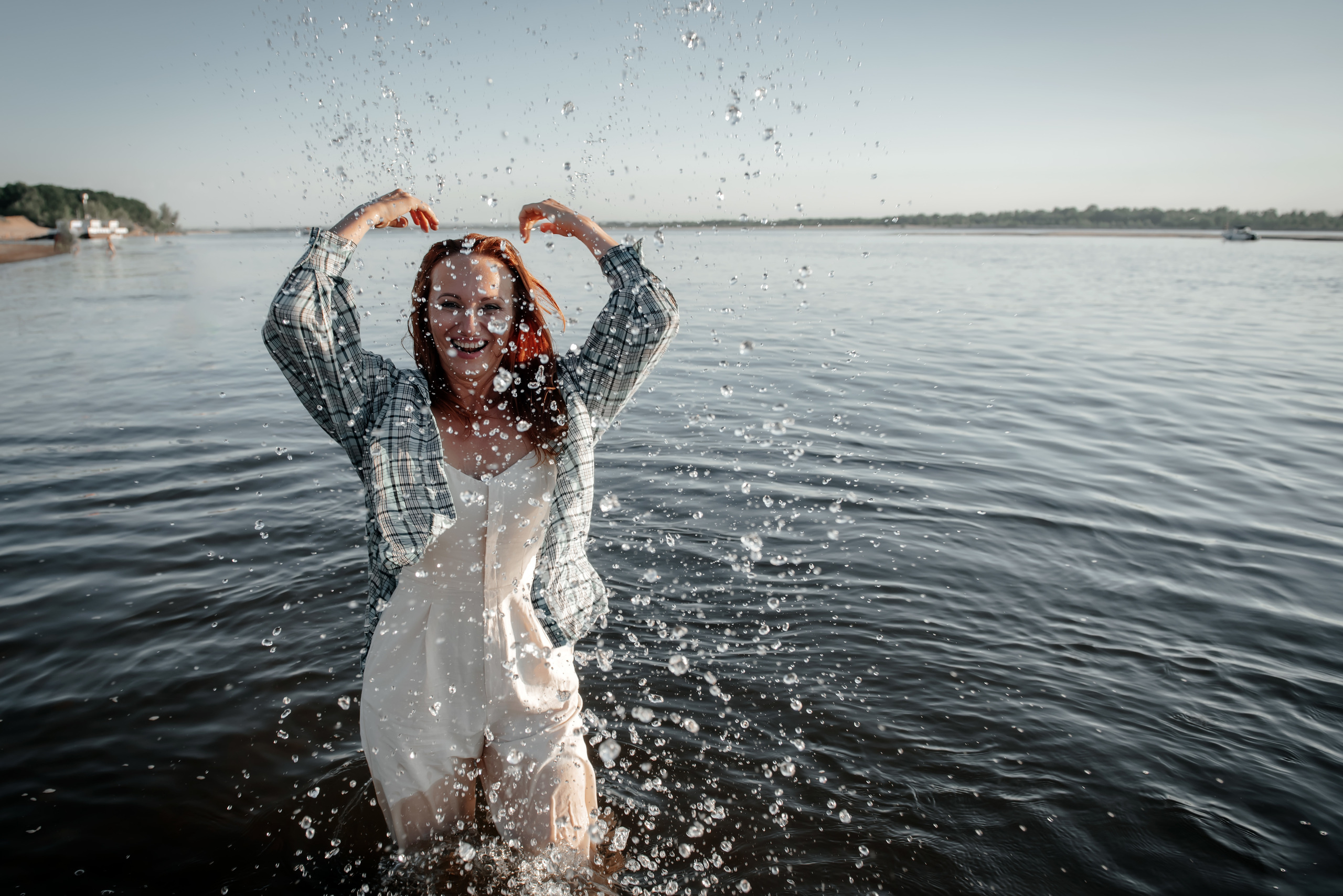Ярослава. Спасибо за проявленный интерес к моему творчеству! Меня зовут Россохат