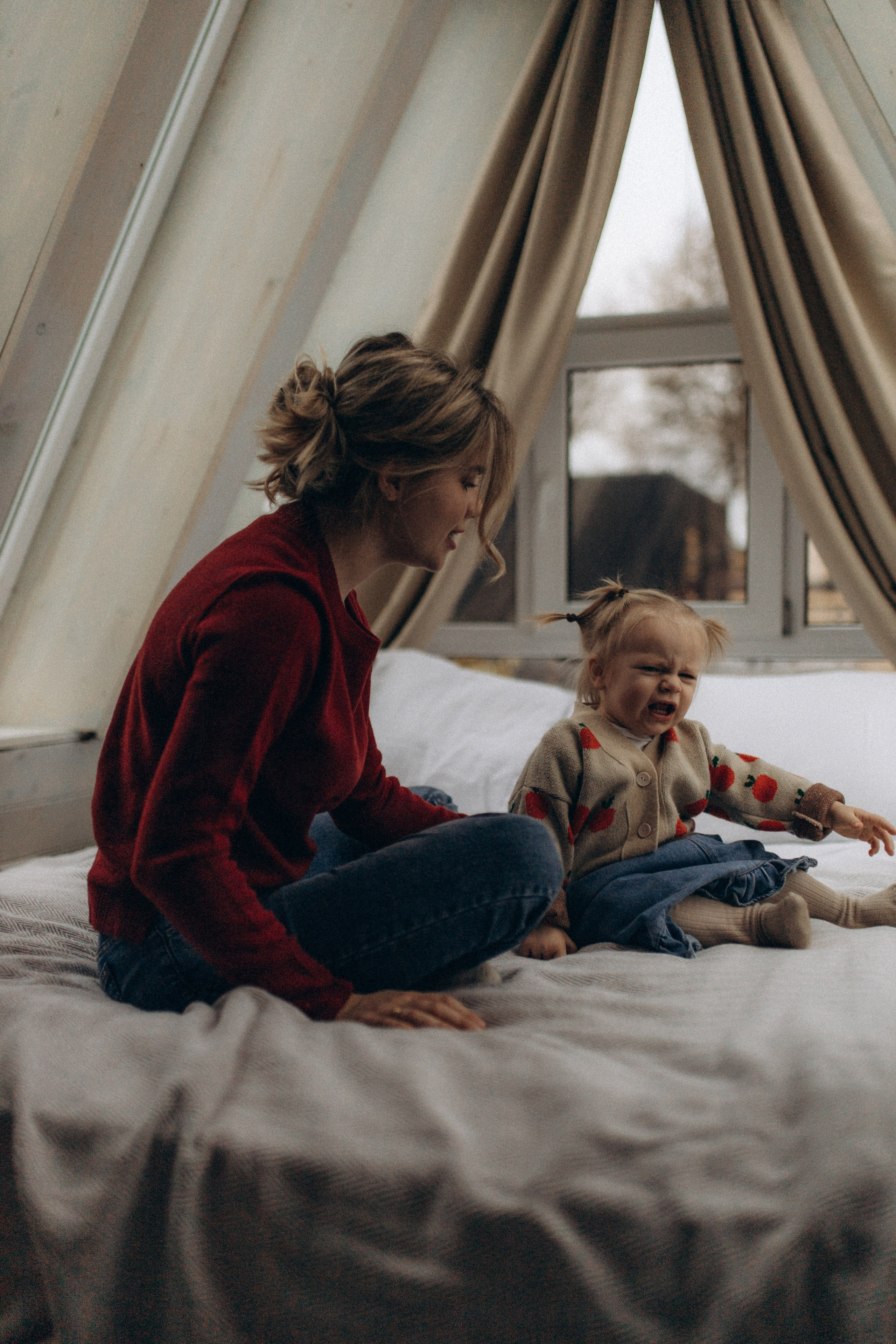 Алиса и мама. Семейный фотограф Губкин/Старый Оскол