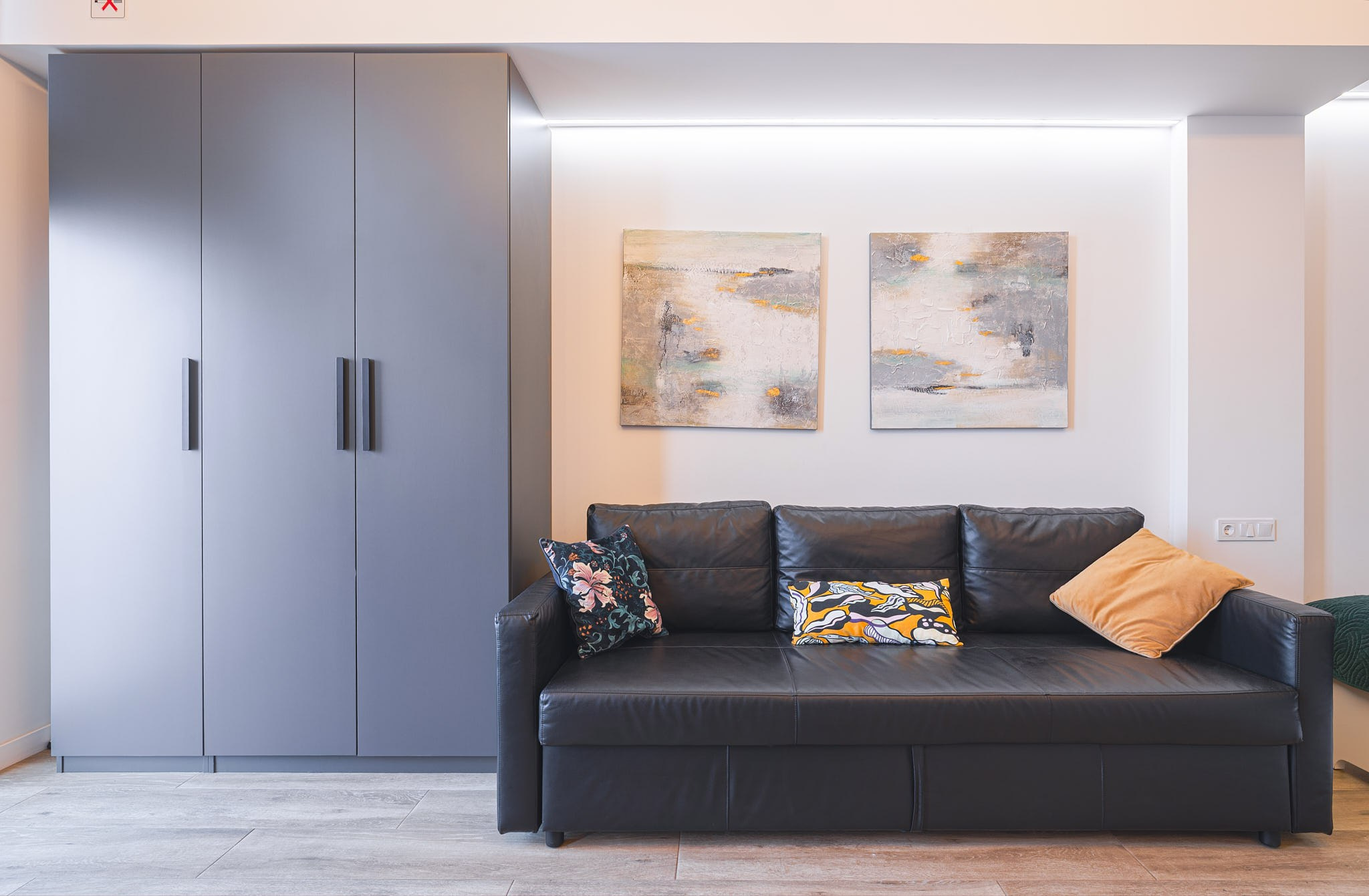 Living room with sofa and modern decor in an apartment in Valencia