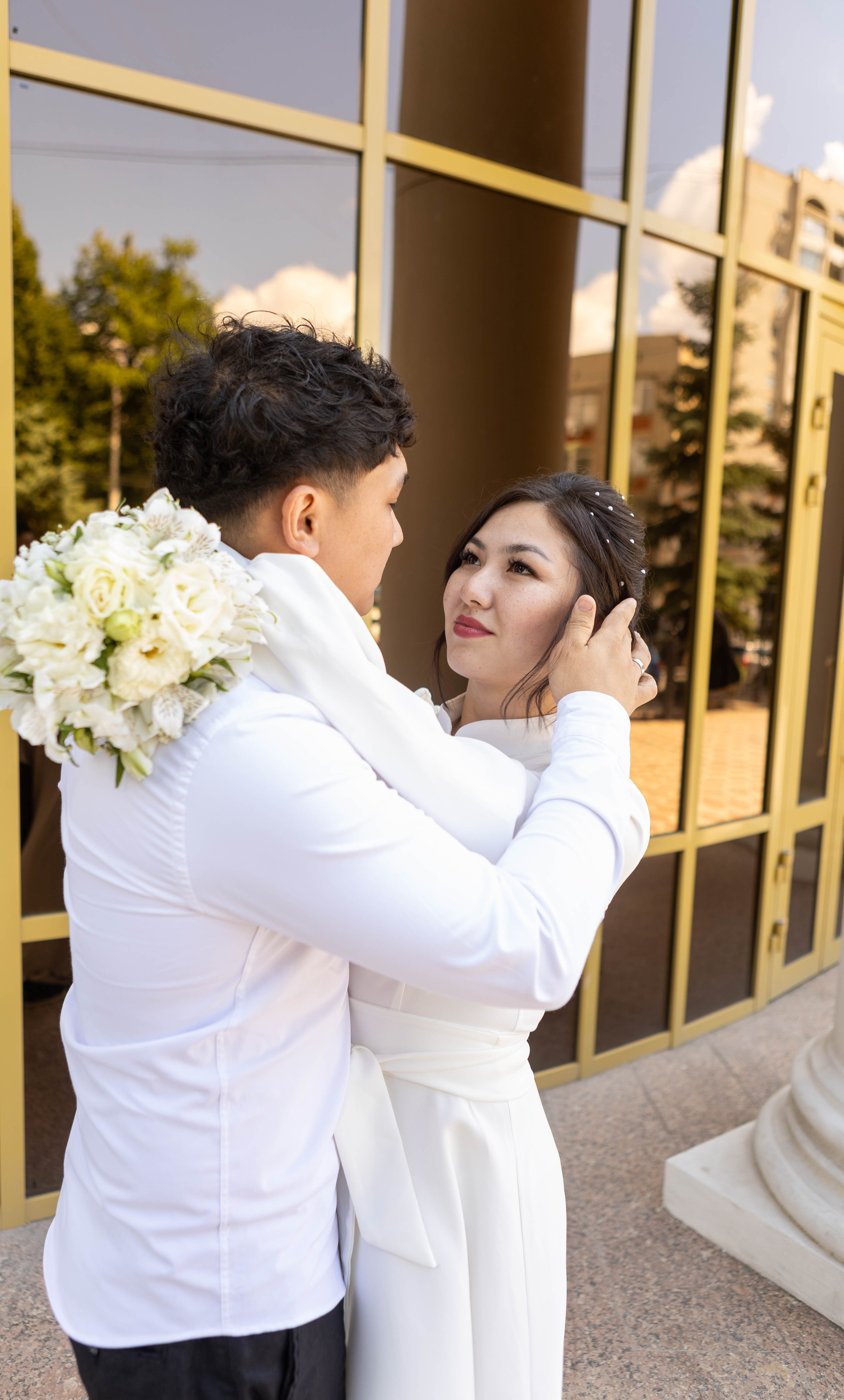 Шахматный дворец: Алтынай и Ерлана. Свадебный и предметный фотограф Ренат Каламперов