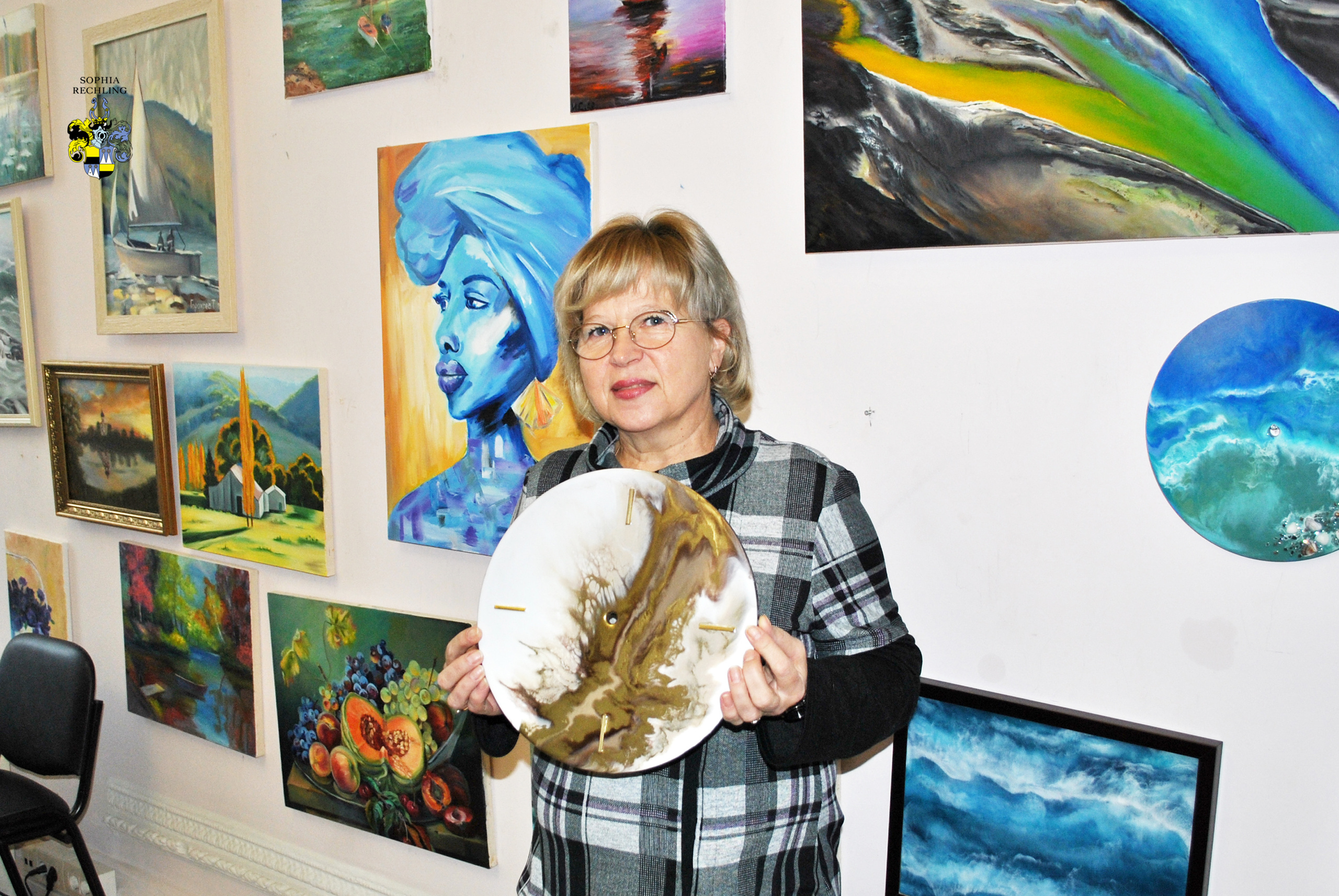 Смола. Картины и портреты на заказ по фотографии. Художник Софья Рехлинг