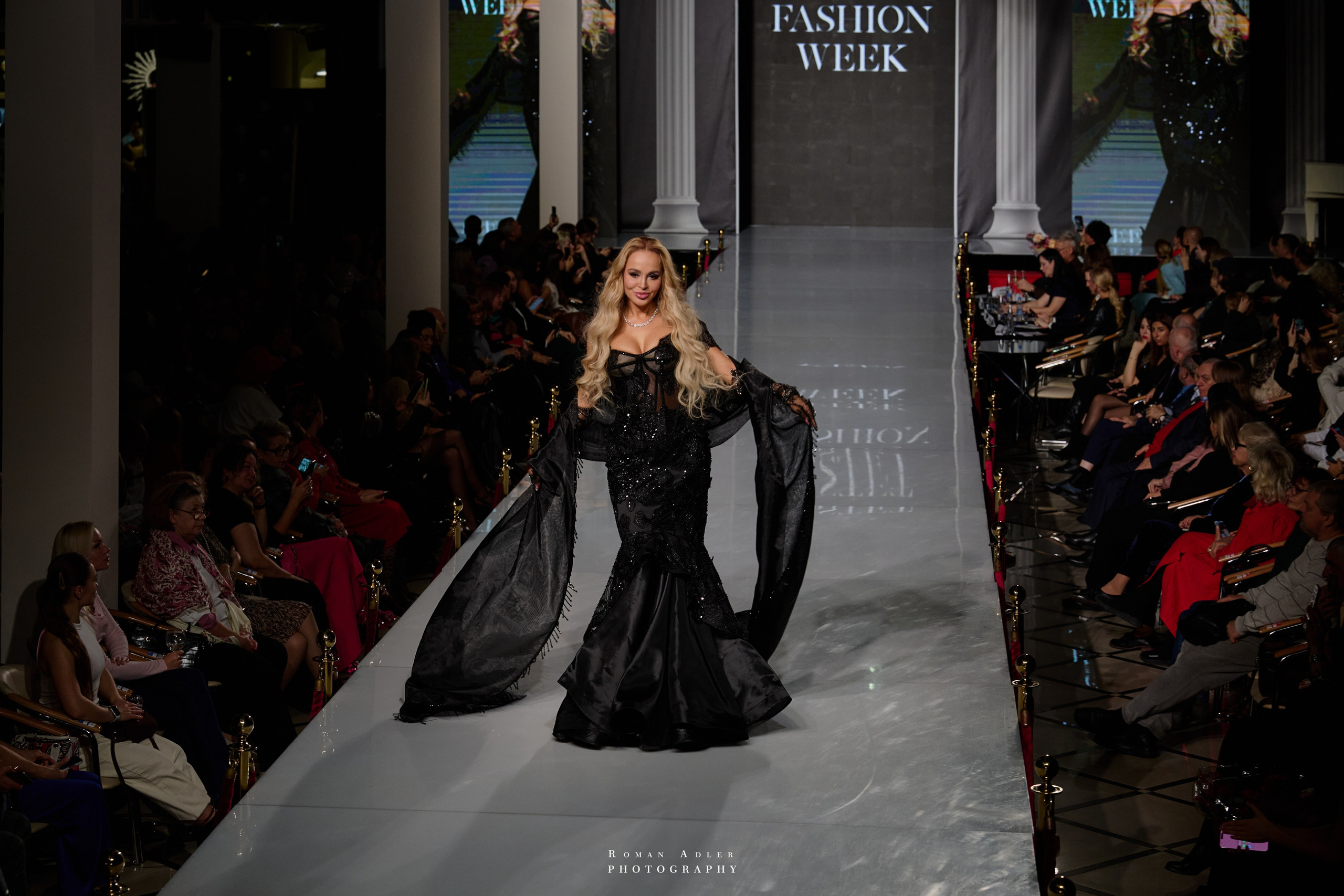 ESTET FASHION WEEK ОСЕНЬ — 2025. Фотограф Роман Адлер