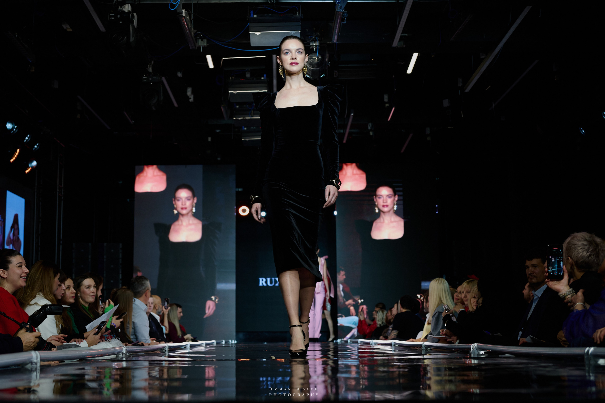 МКММ 2024. Фотограф Роман Адлер
