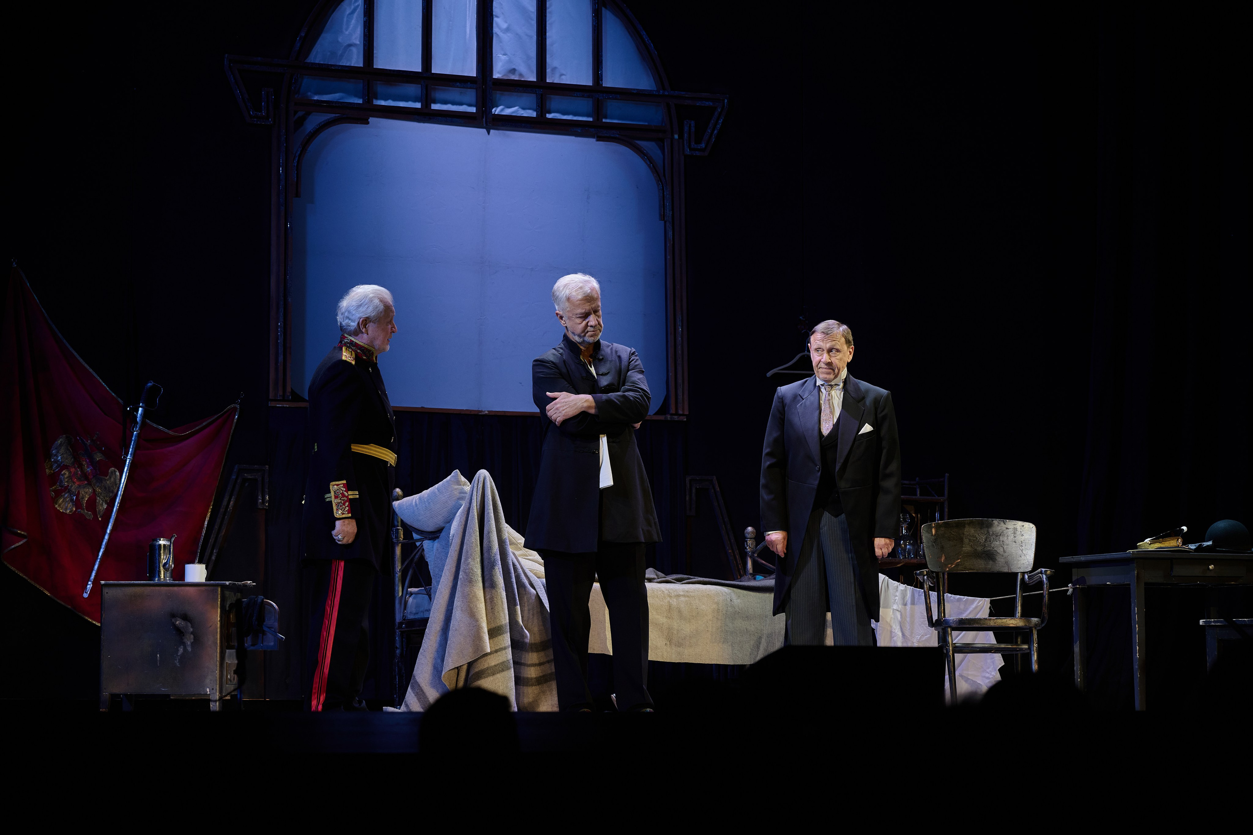 Спектакль «Товарищ». Фотограф Роман Адлер