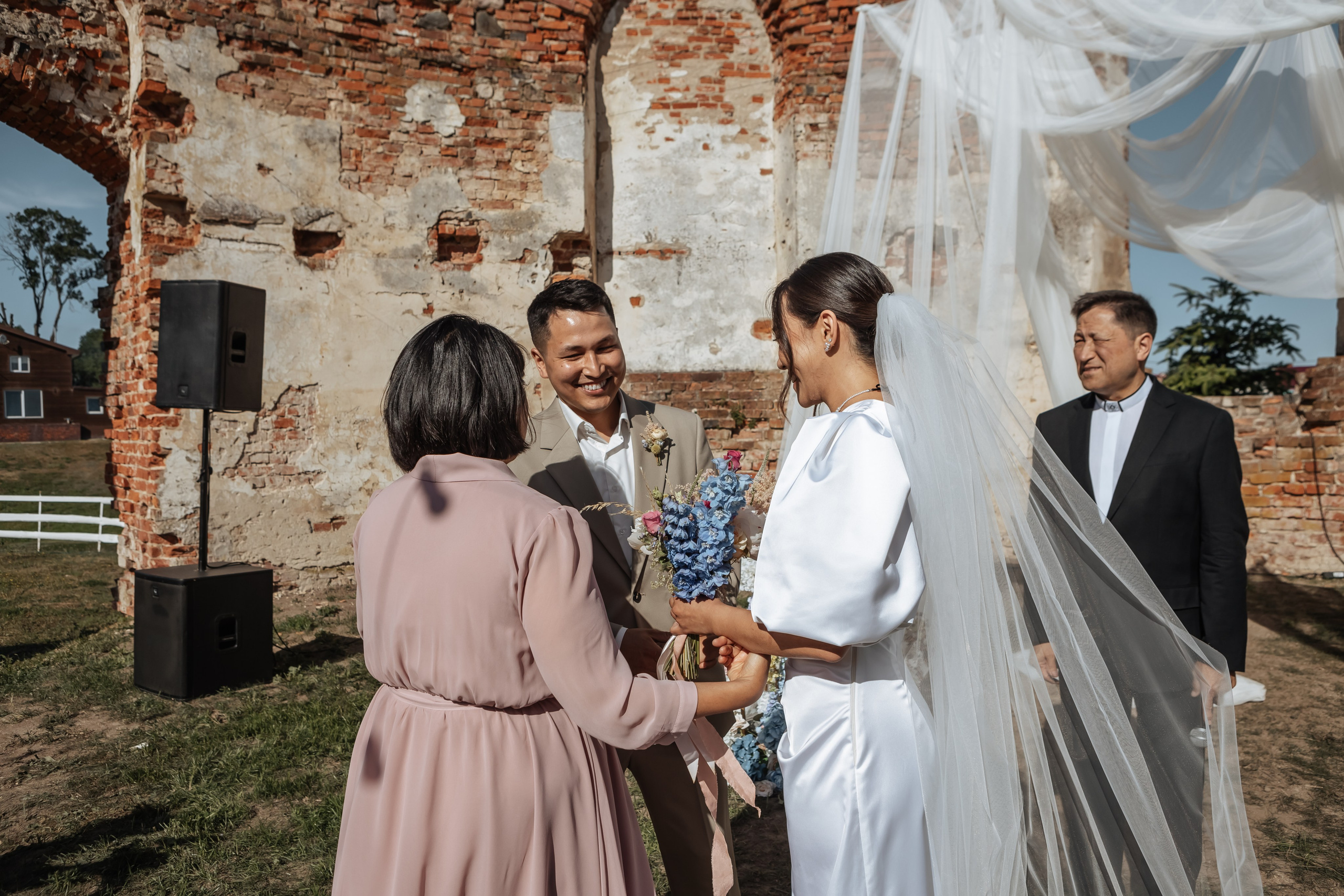 Свадьба в кирхе. Свадебный фотограф  Калининград | Москва|