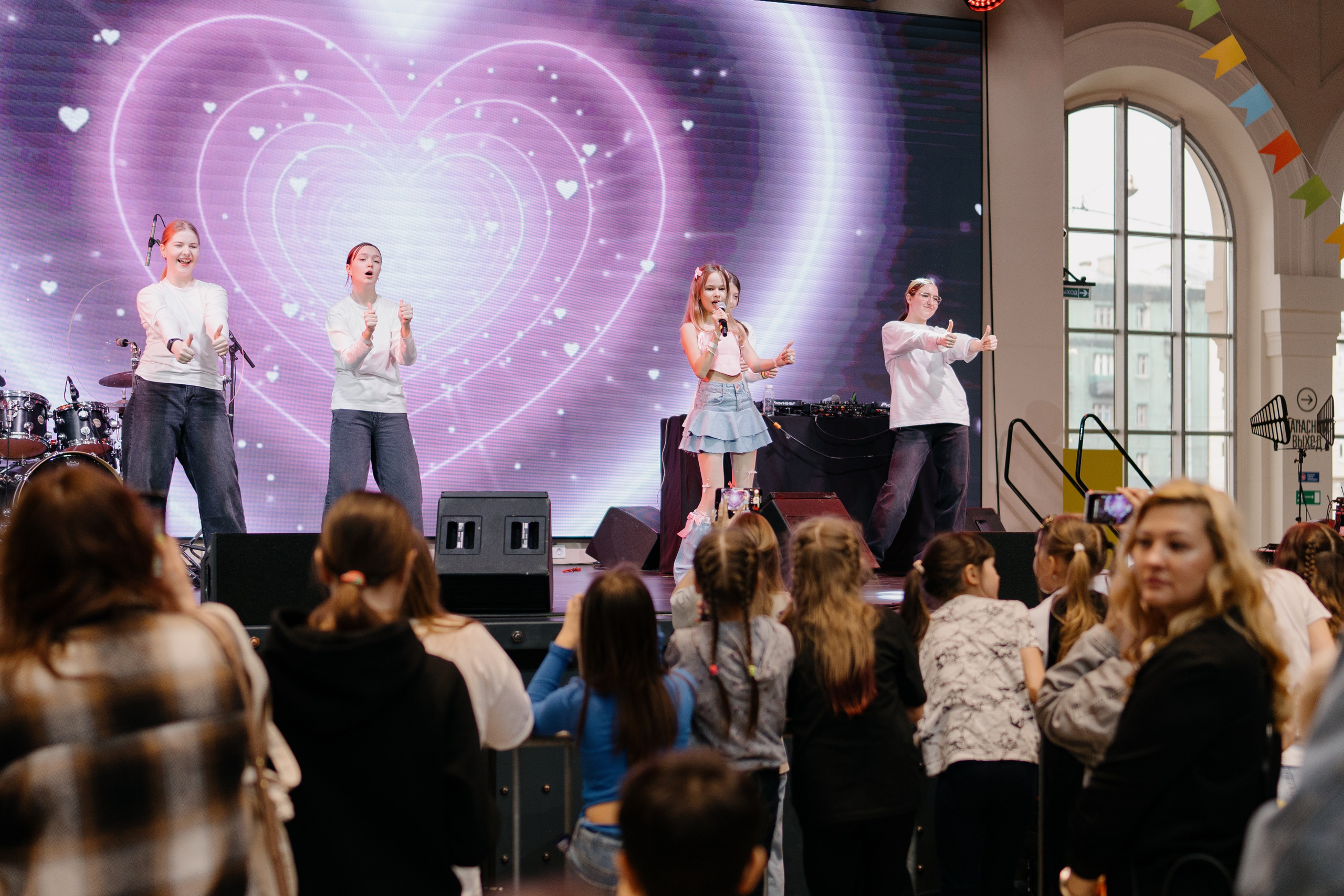 Три кота на «Каникулы с Комсомолкой» 04.05.24. Свадебный и семейный фотограф в Санкт-Петербурге Дмитрий Панин