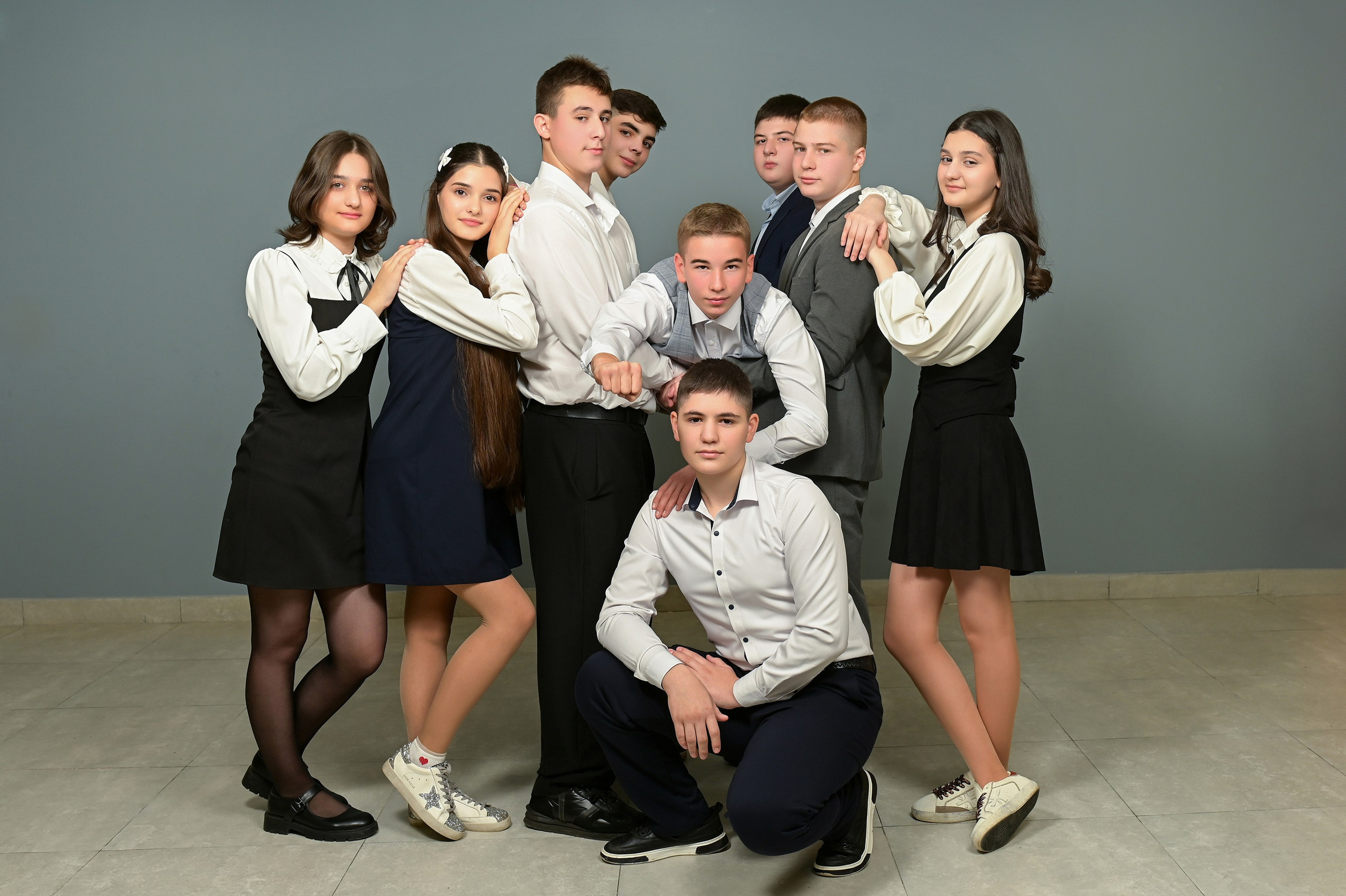 Галерея фотографий. Первая школьная фотостудия Zoom-Zoom в городе Владикавказ