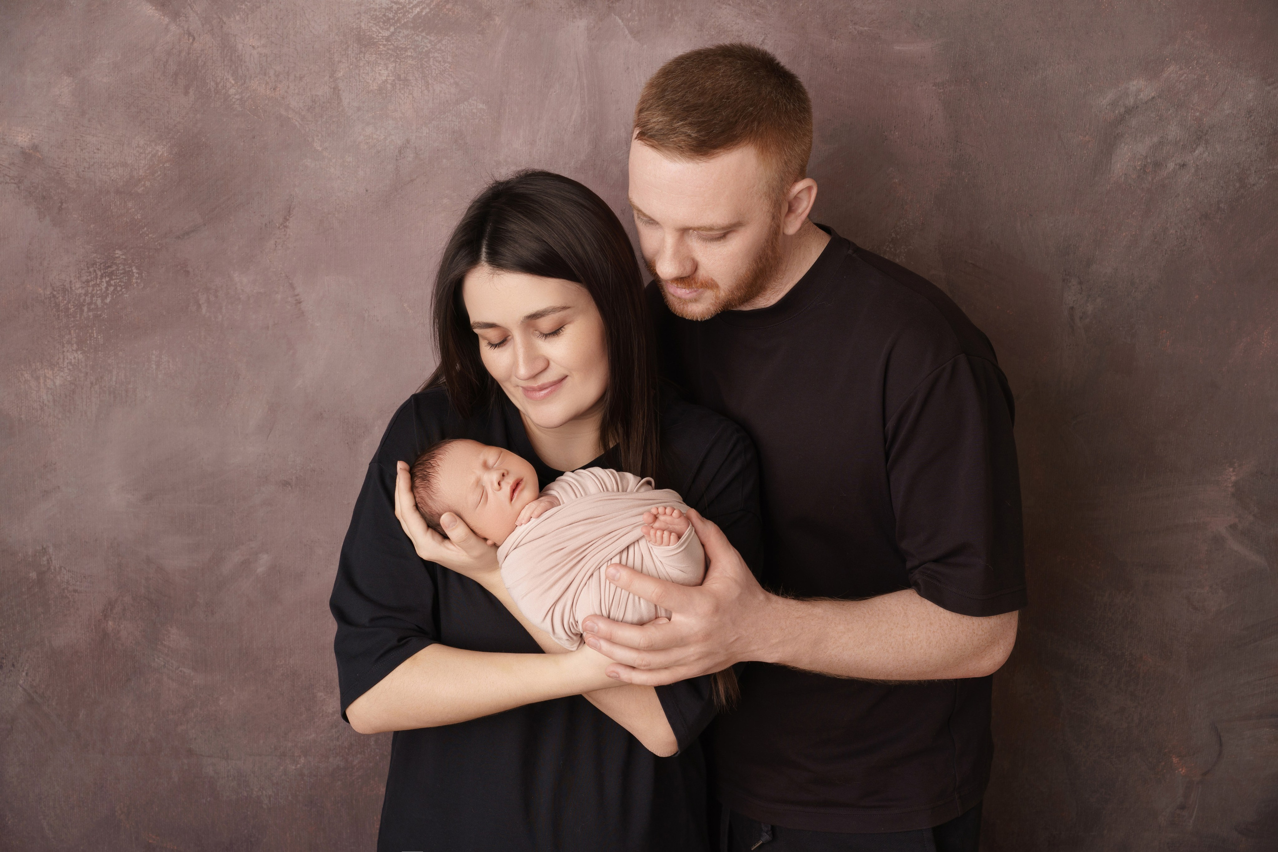 Семейные фотосессии с новорожденными | Трогательные кадры малышей и их близких в Москве и МО. Фотосессия новорожденных в Москве и Московской области | Профессиональный фотограф newborn — Татьяна Иванова