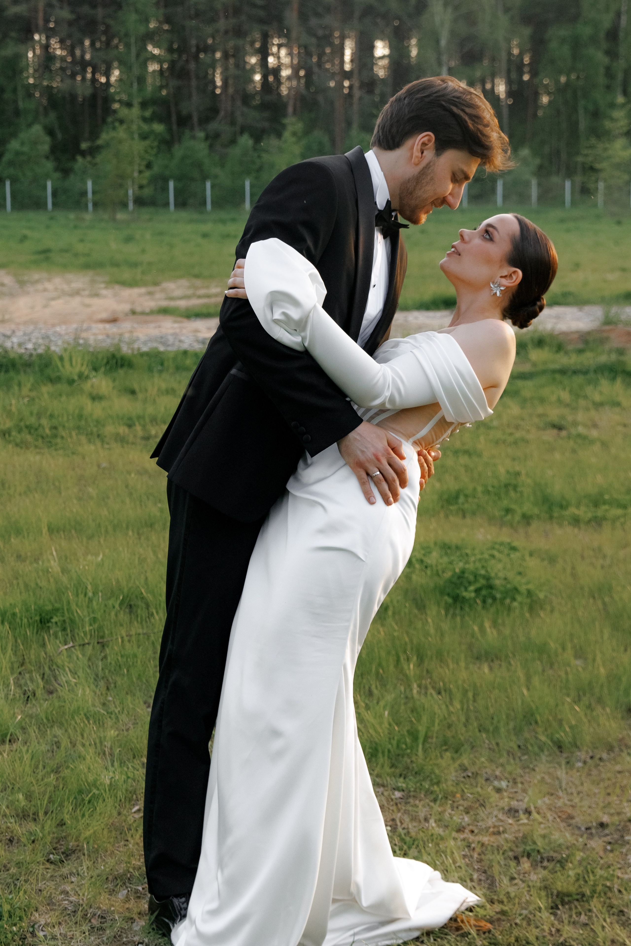 Свадьба в Ярославле — серия парк отель Мазай, выездная регистрация, кавер группа | Портфолио. Свадебный фотограф в Москве, Ярославле Виталий Квант