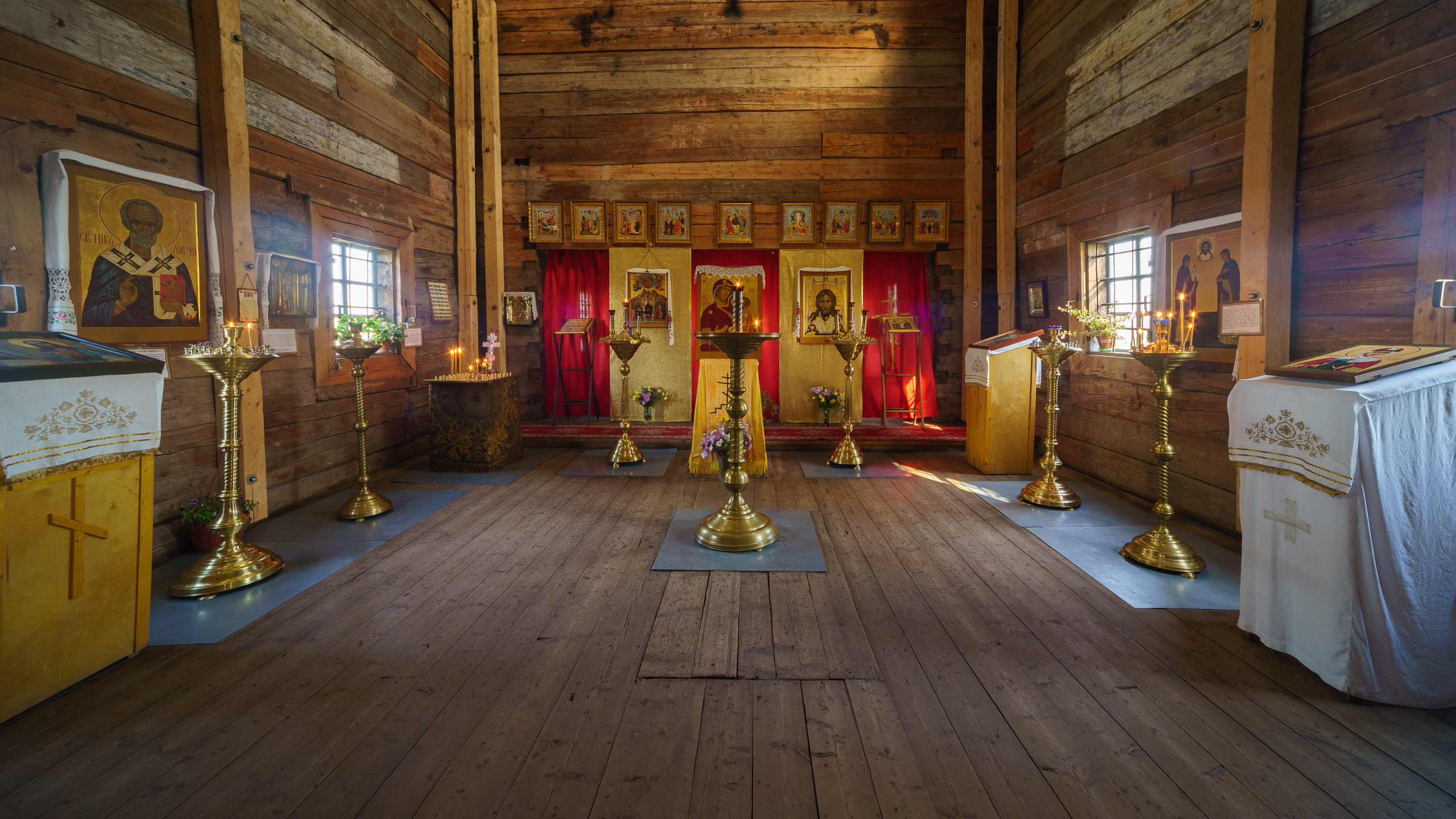 Деревянная церковь Тихвинской иконы Божией Матери