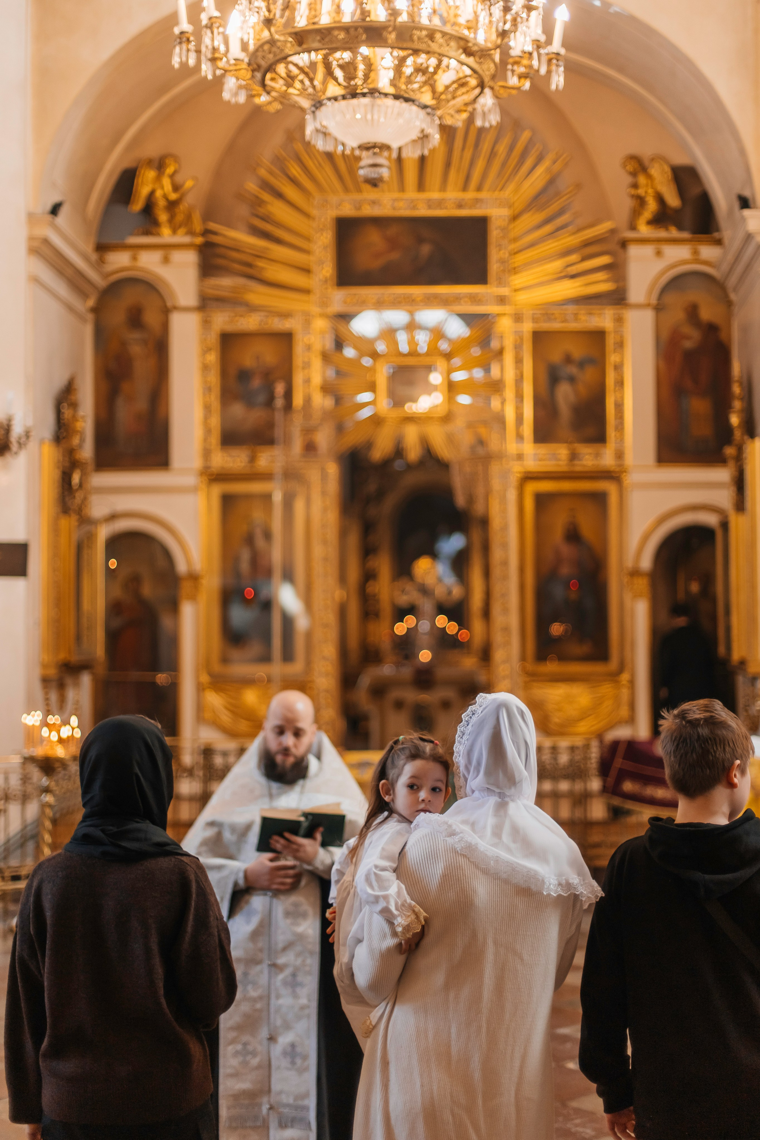 Крещение. Репортажный фотограф в Санкт-Петербурге СПБ Алиса Ческидова на ваше мероприятие