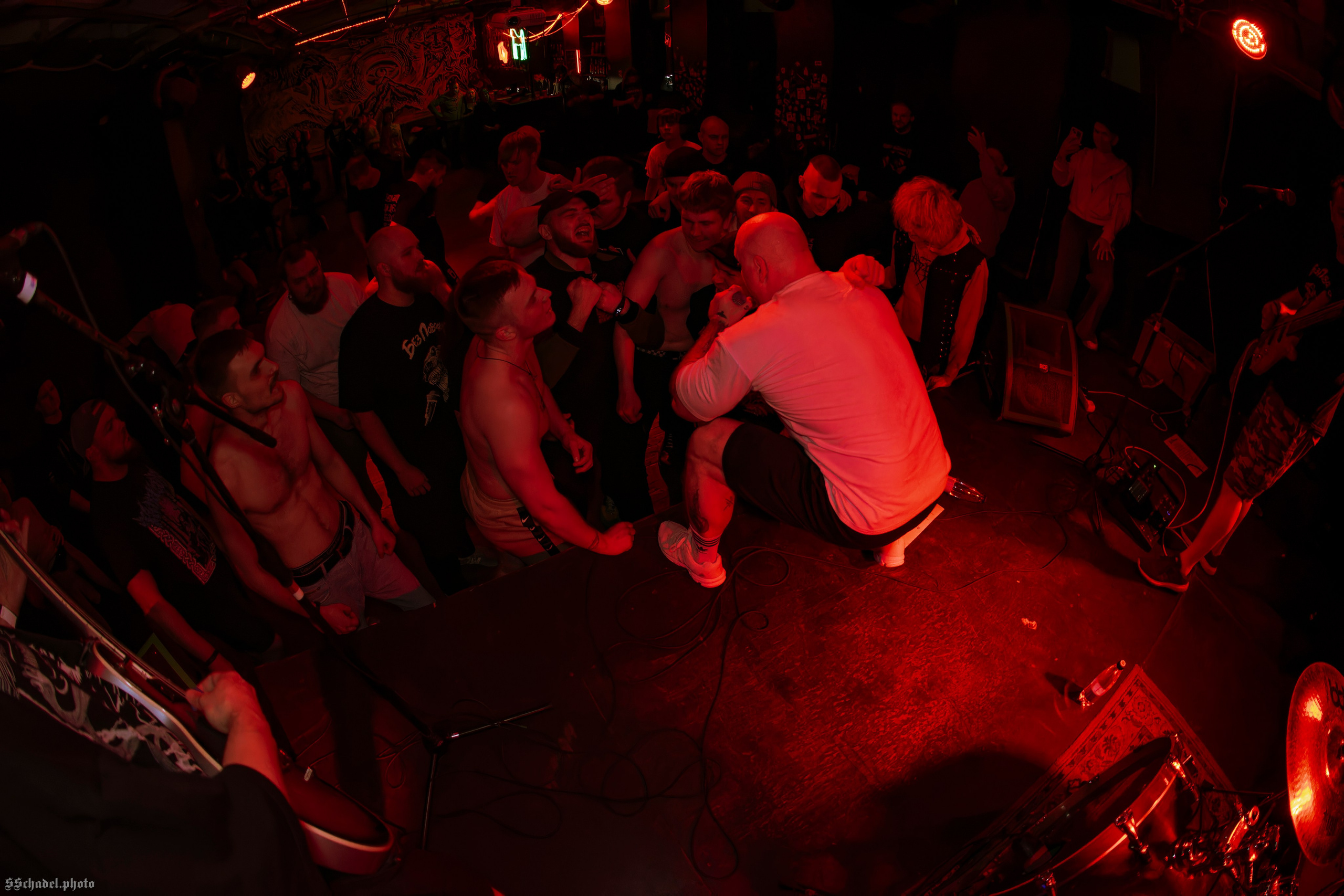 Mayday Massacre: Hardcore vs Death Metal // Без Поводка 02.05.25. We will make everything metal!