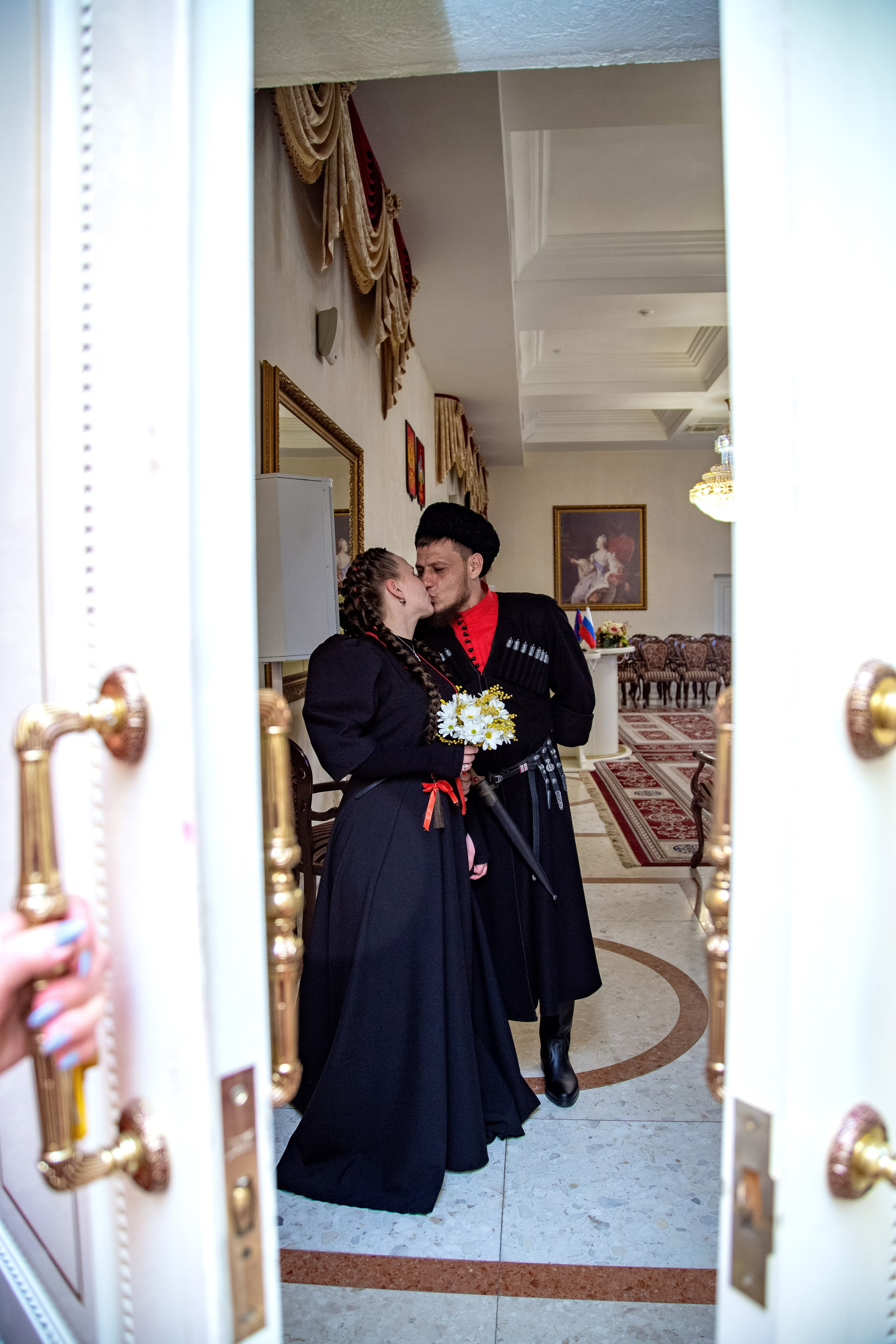 Свадебные фото. Фотограф Краснодара, фотограф в парке Галецкого.репортажный фотограф. детский фотограф, свадебный фотограф. профессиональный фотограф