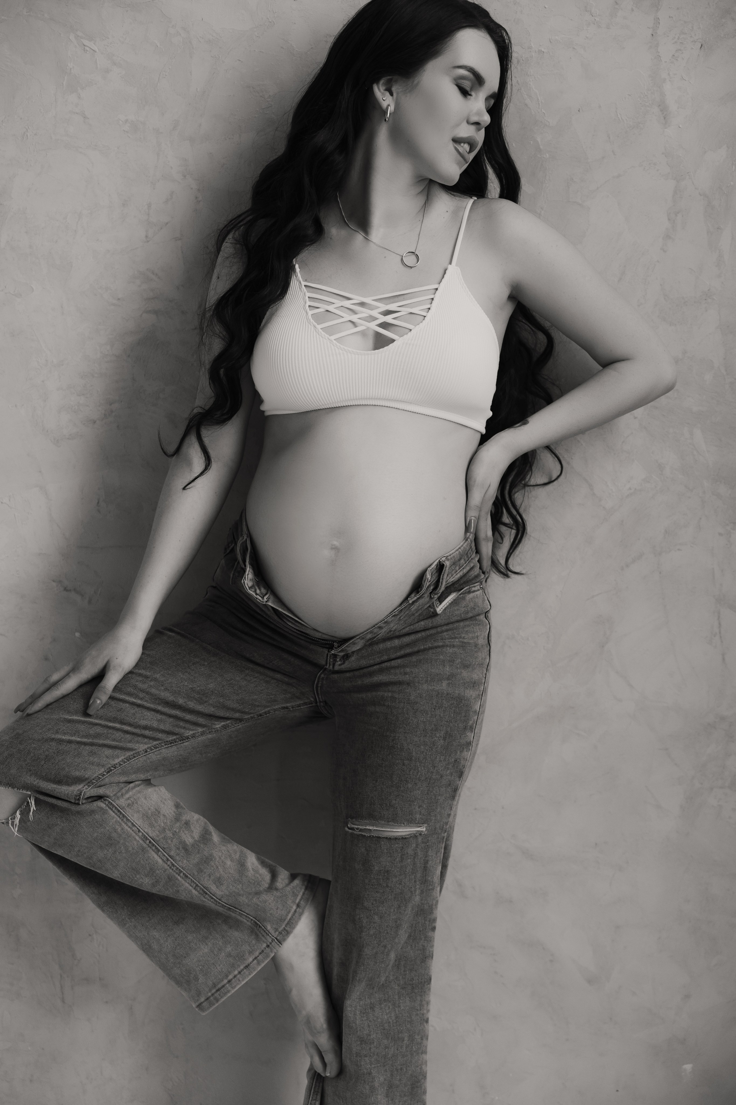 Фотосессия беременной девушки в фотостудии. Свадебный и семейный фотограф в Самаре и Тольятти | Елена Топанцева