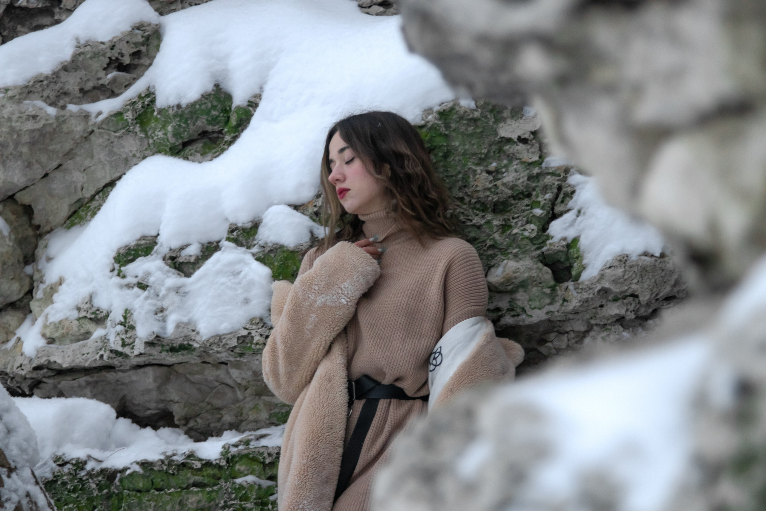 ЖЕНСКИЙ ПОРТРЕТ. K0T0F3Y