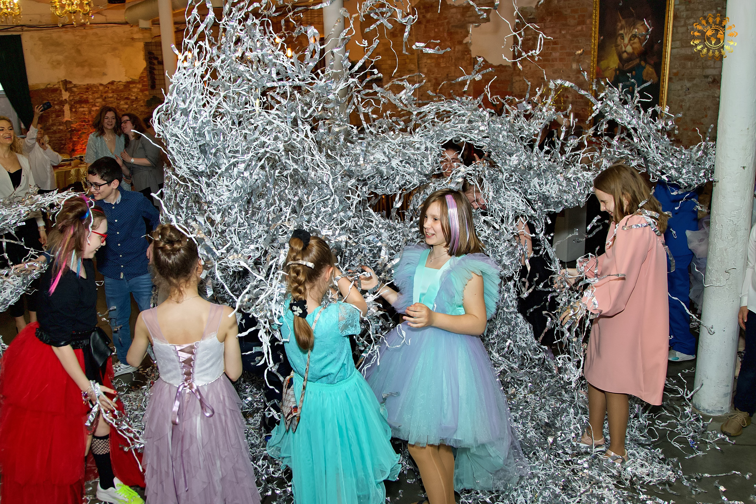 Выпускной 2023 (Школа 109, 4-й класс). Репортажная съемка в Москве и области. Анималистика