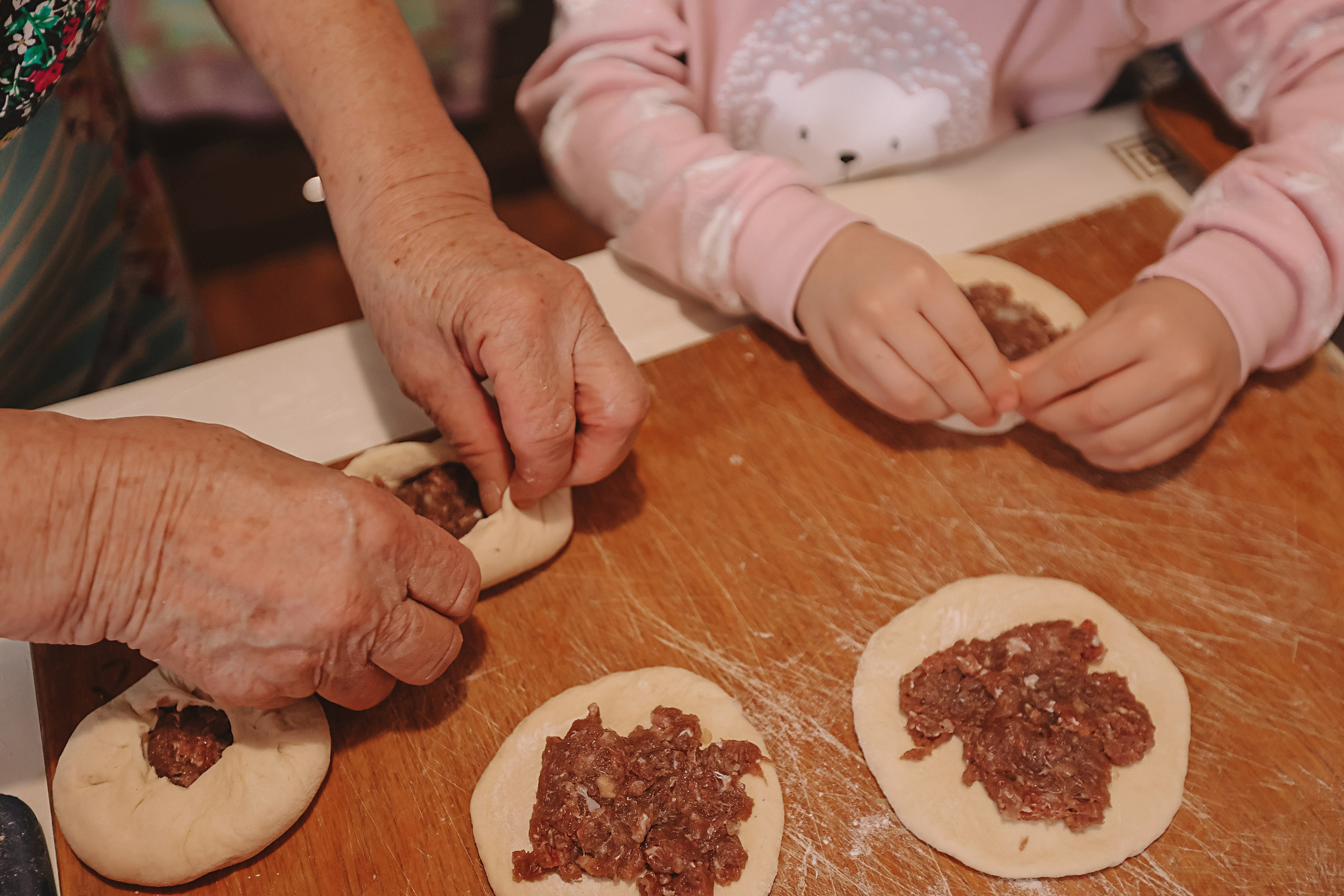Большая семья репортаж. Семейный фотограф Тюмень, фотограф на роды Салмина Мария