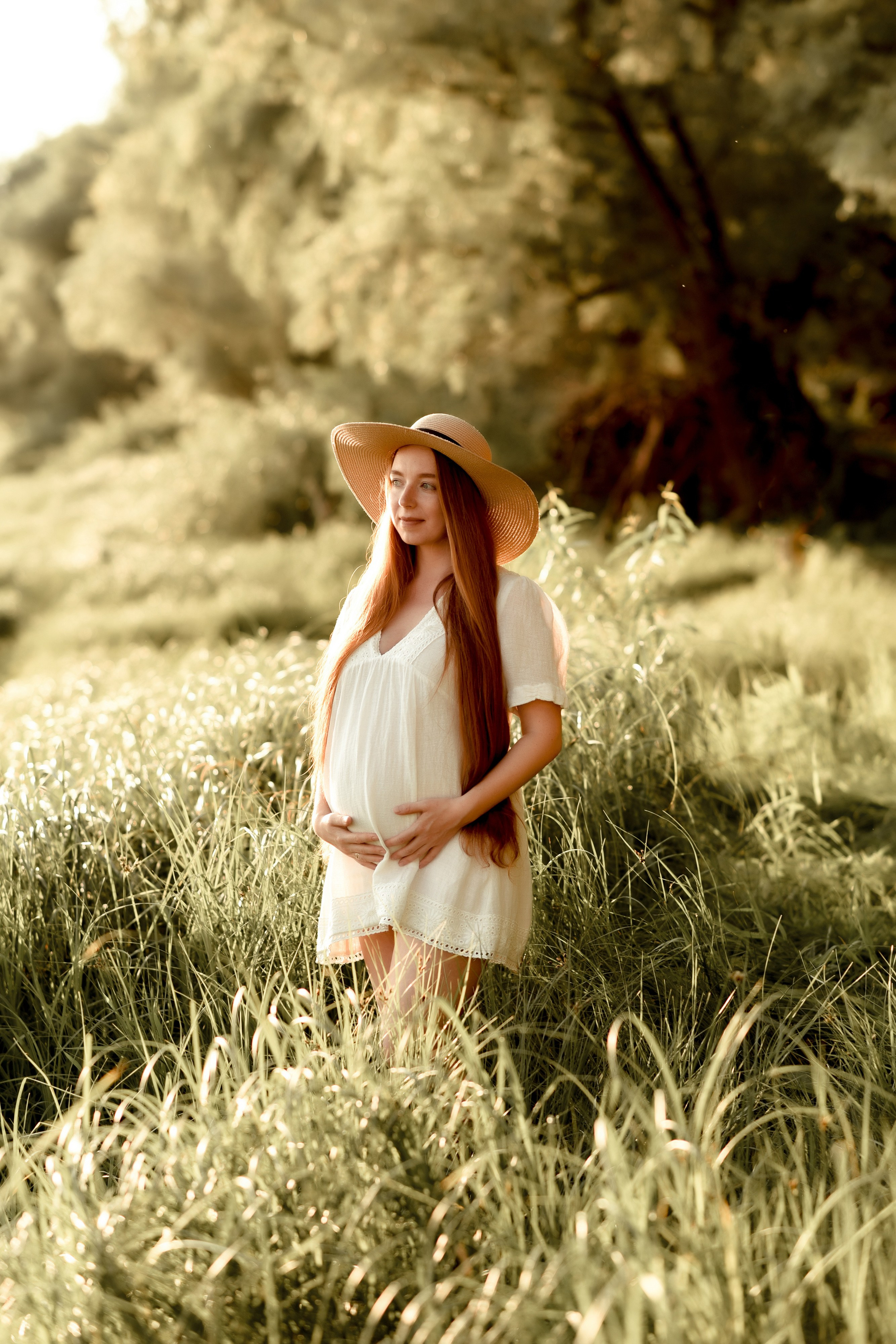 Фотосессия беременности на природе. Свадебный, семейный, детский, контент фотограф в Омске Максим Ильин