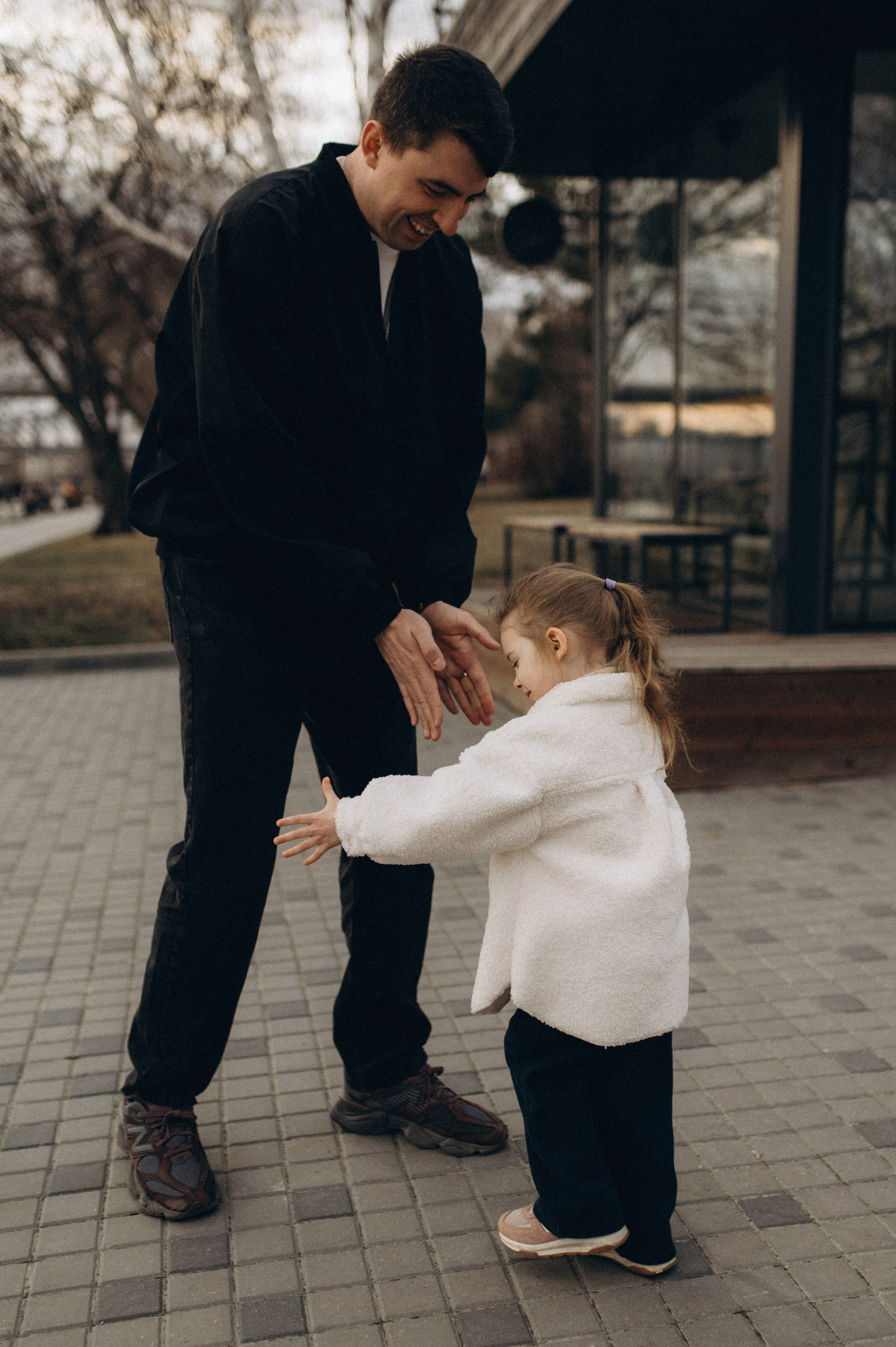ВЕСЕННЯ ПРОГУЛКА НА НАБЕРЕЖНОЙ. Семейный фотограф в Новосибирске Женя Индрикова