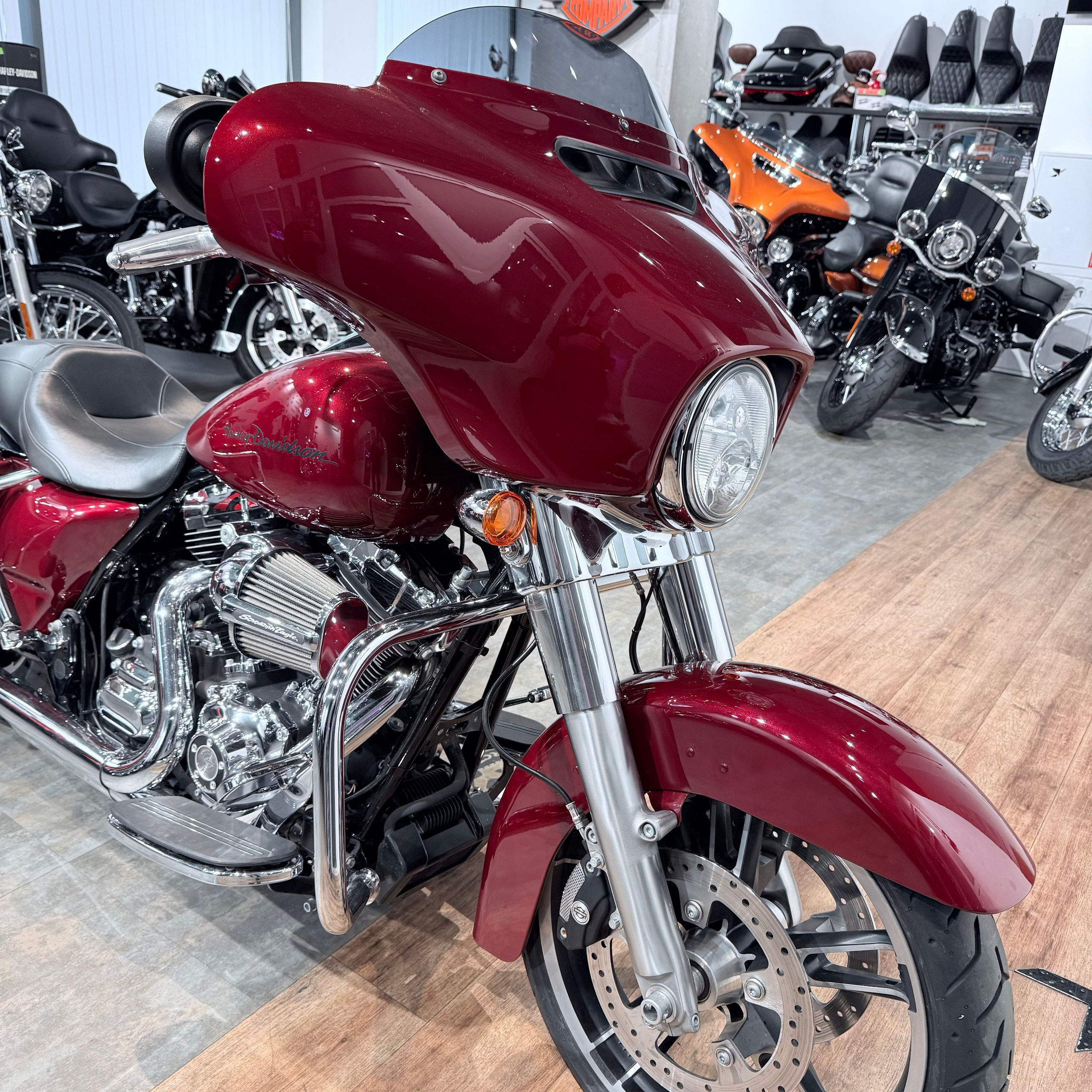 2013 Strееt Glide 103 ABS Сhеrry Реаrl. Hello Davidson, Москва. Только хорошие мотоциклы…