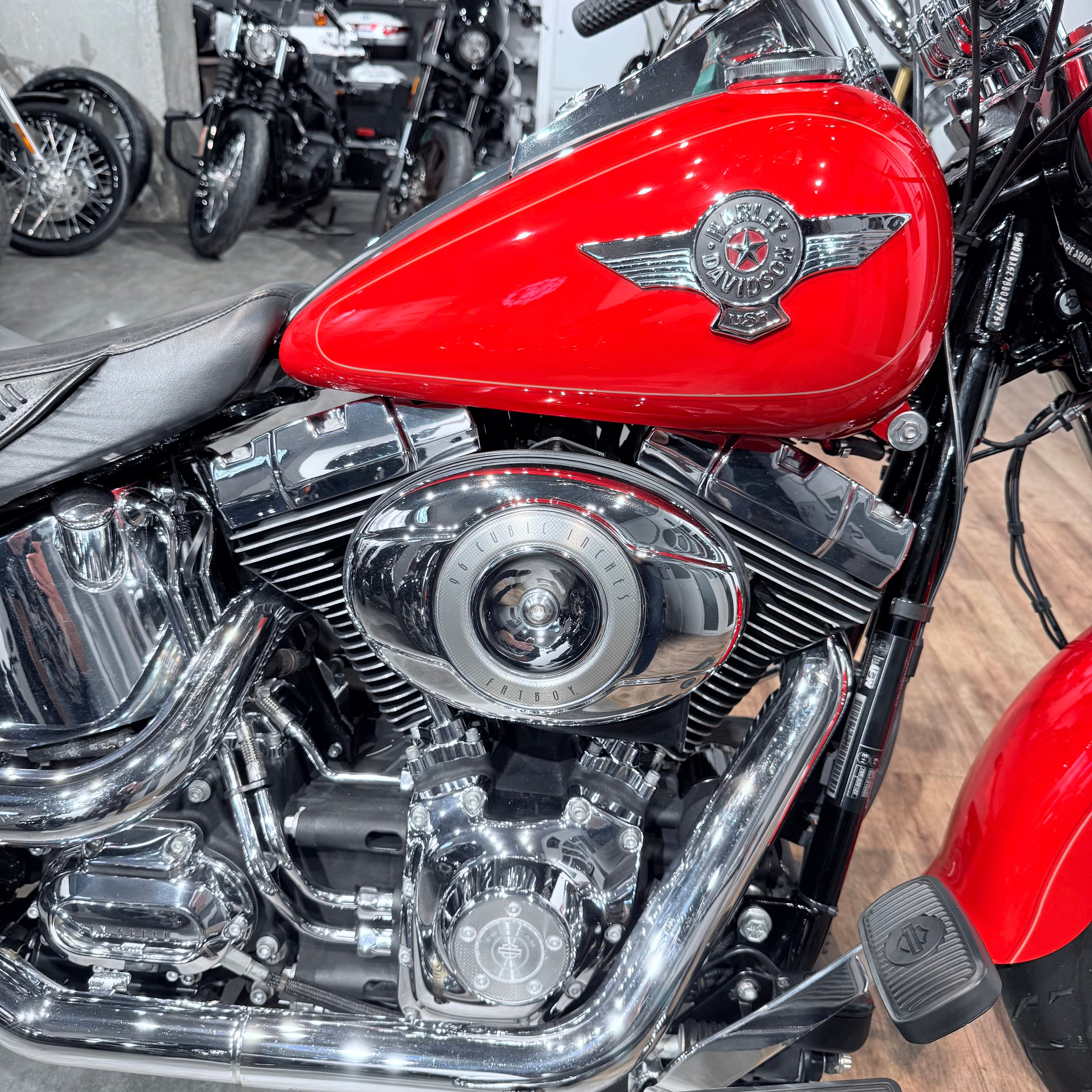 2010 Fat Boy АВS Rеd Сherry Реаrl. Hello Davidson, Москва. Только хорошие мотоциклы…