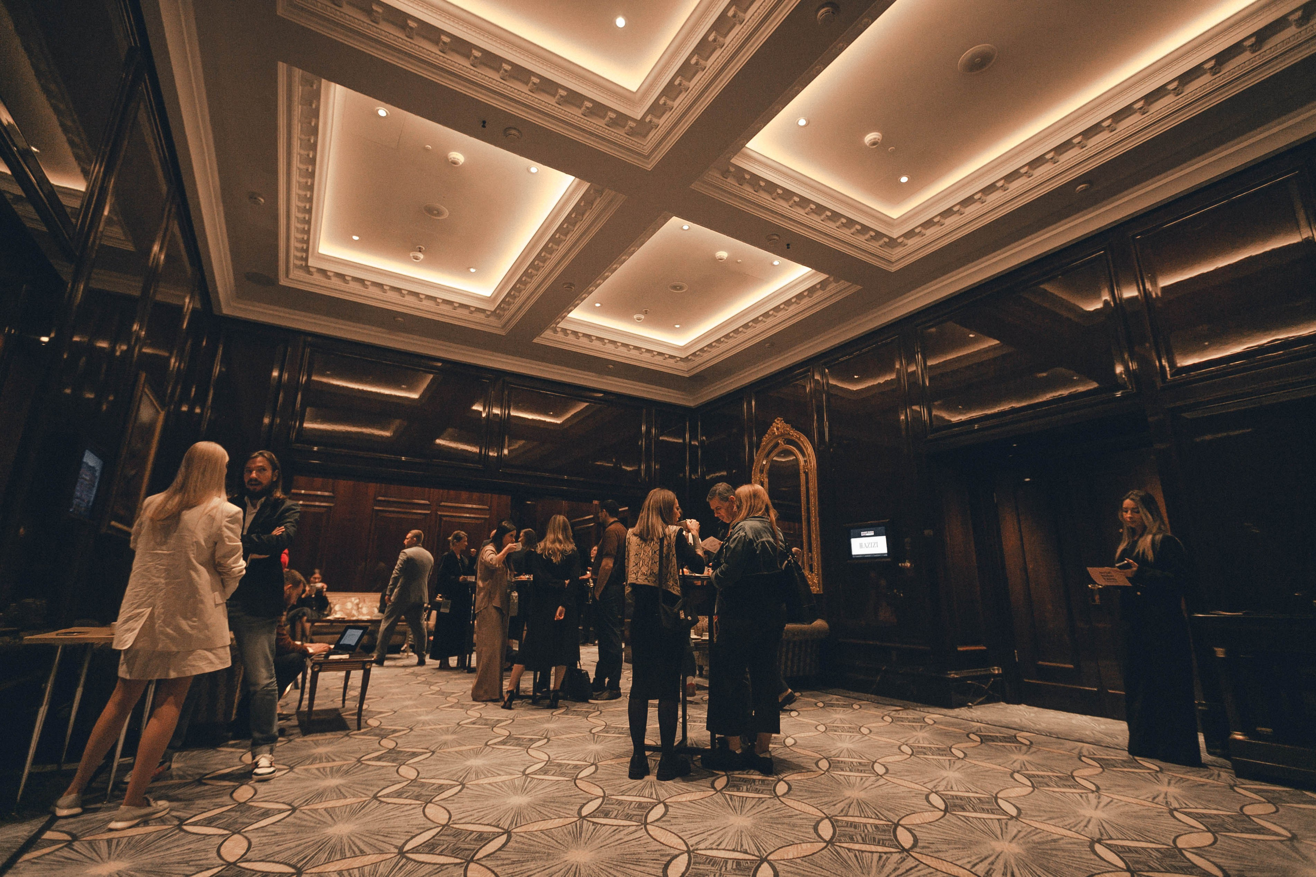 INVEST DUBAI EXPO MOSCOW'23. Репортажный фотограф Андрей Герасимов