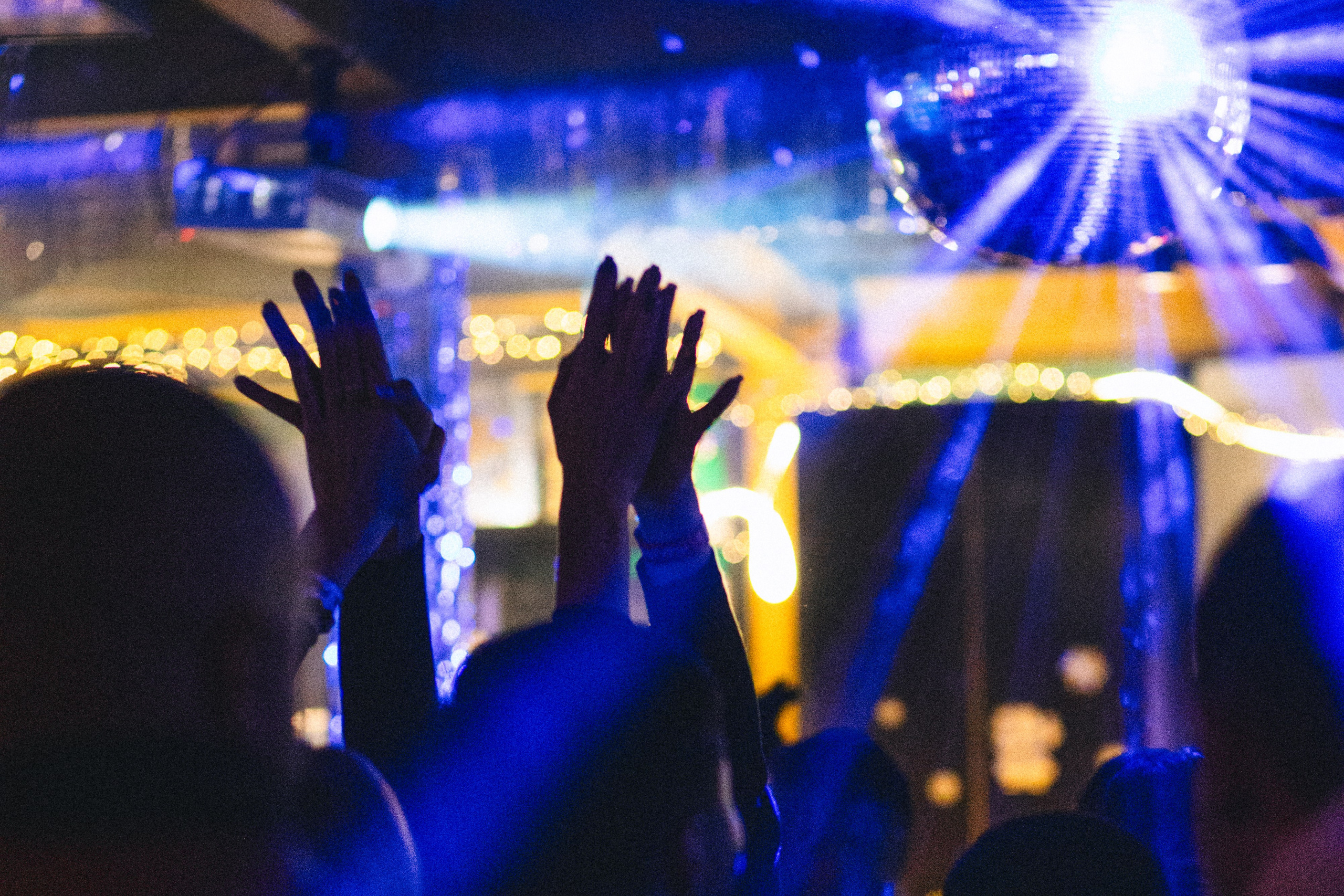 НОВОГОДНЯЯ ВЕЧЕРИНКА 90-х | Парк Культуры. Фотограф в Ставрополе Алина Клочкова