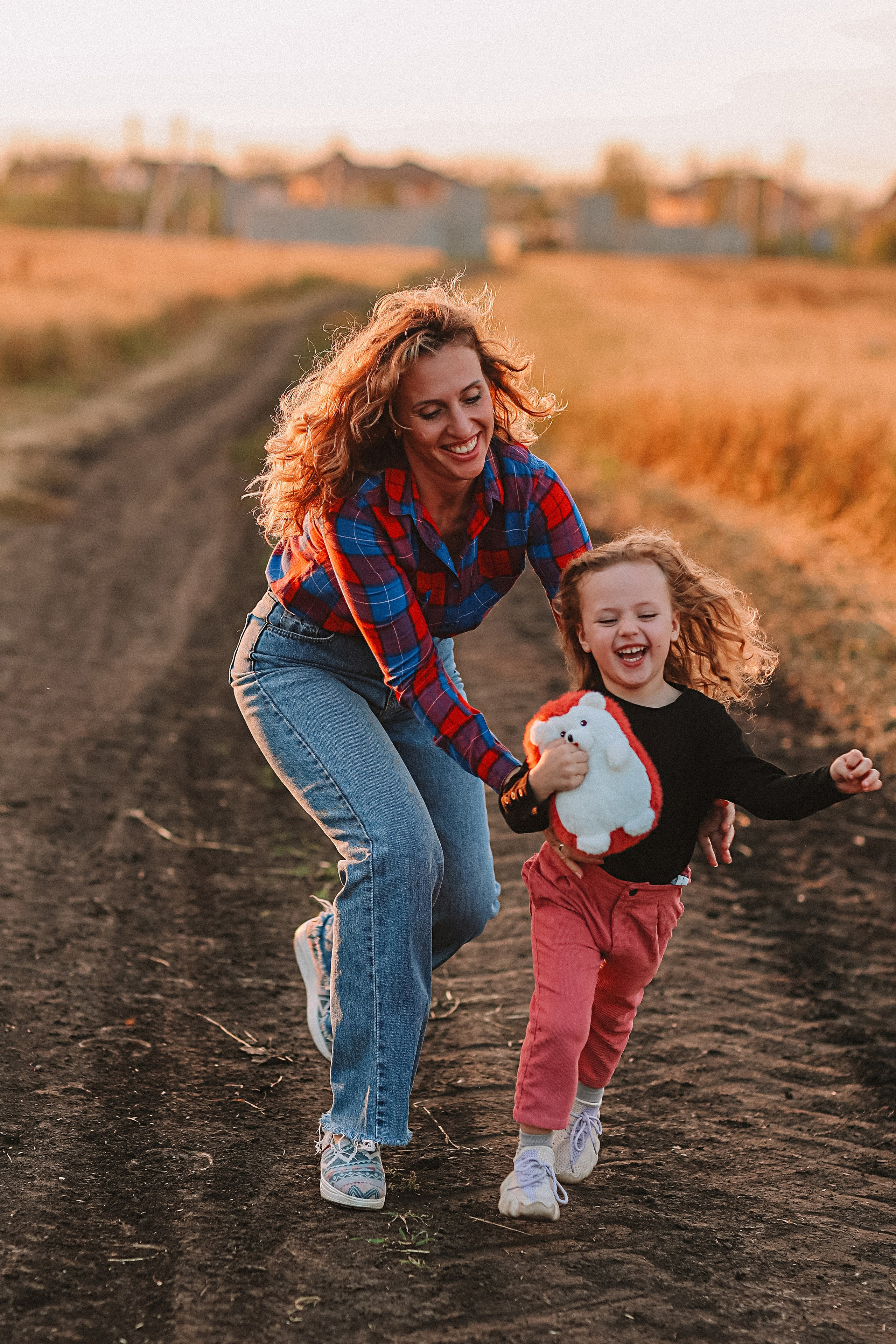 Поле. Семейный фотограф Тюмень, фотограф на роды Салмина Мария