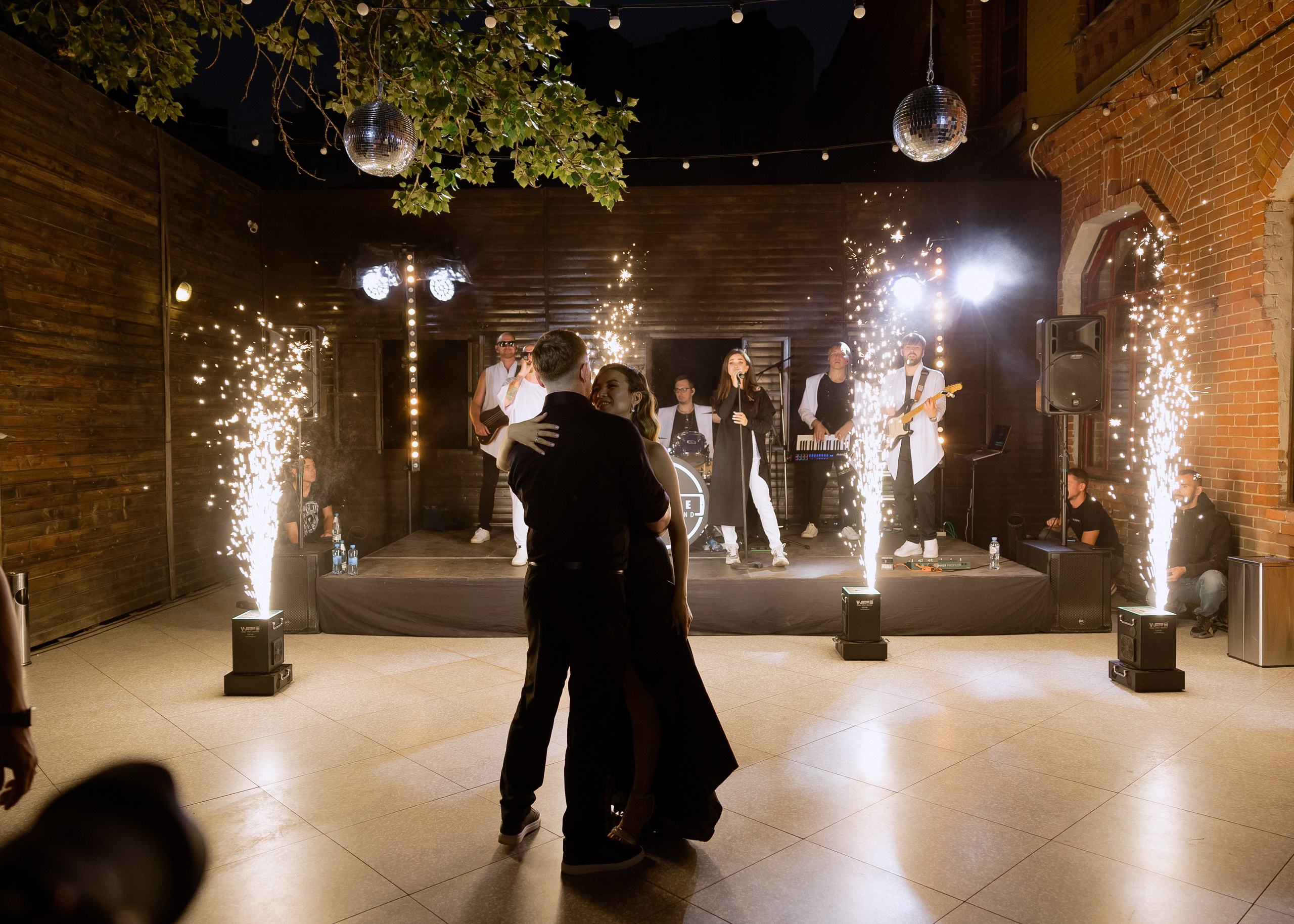 Дмитрий и Алита. Фотограф Эмиль Исякаев