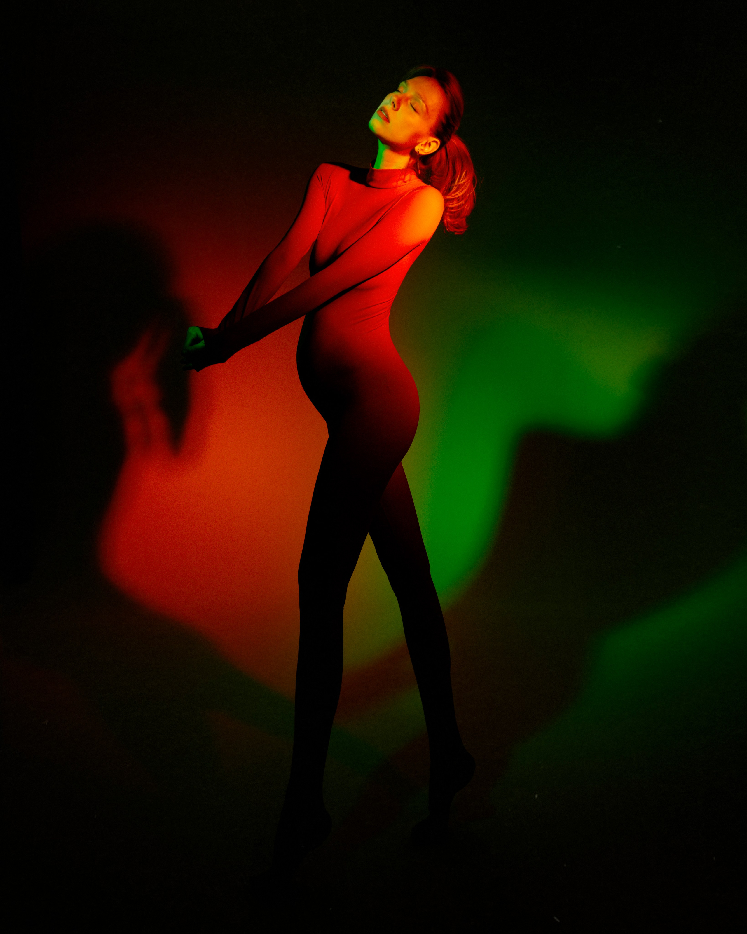 Red pregnancy. Фотограф для людей и их брендов