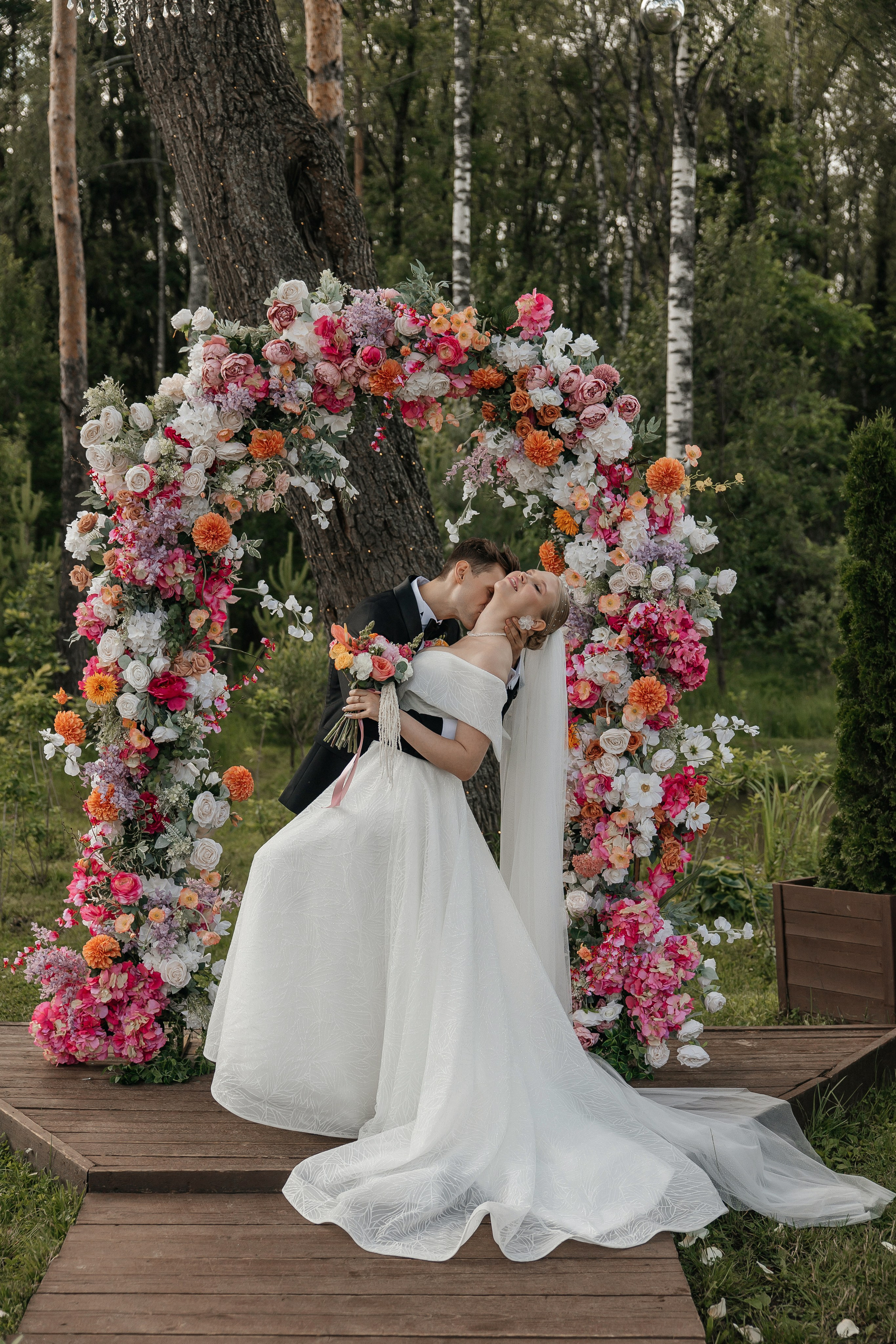 Выездная церемония на свадебной площадке house for wedding Дом у озера