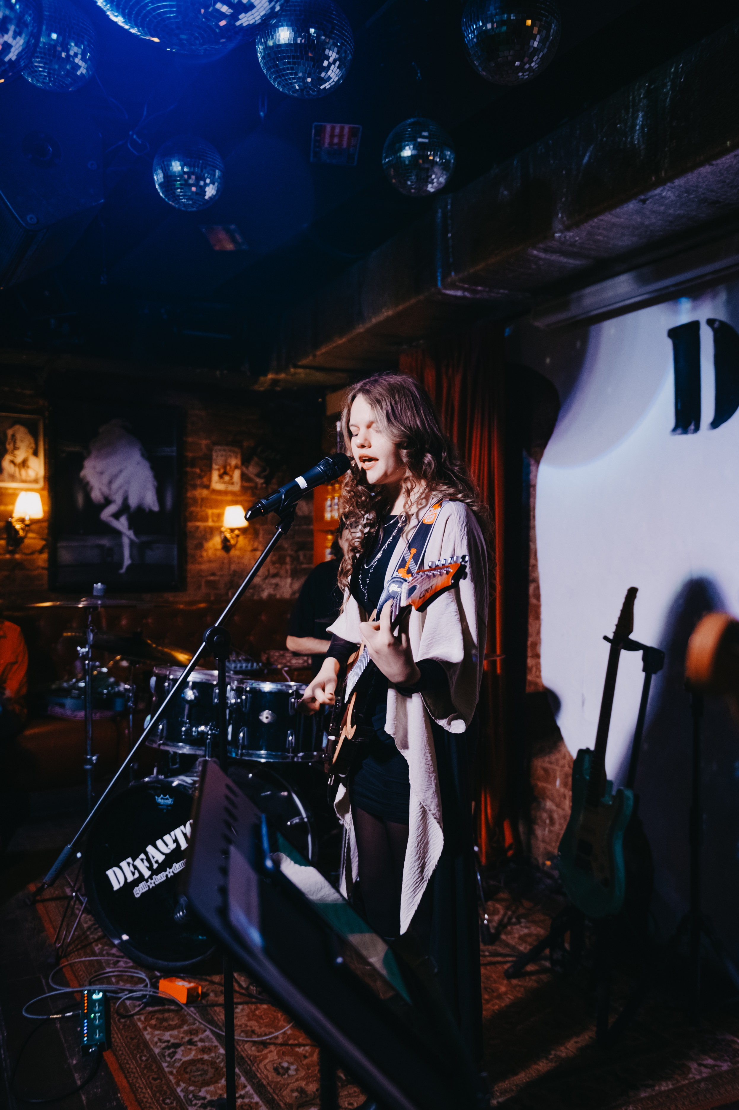 Концерт учеников Никиты Рукавицына в баре Defaqto